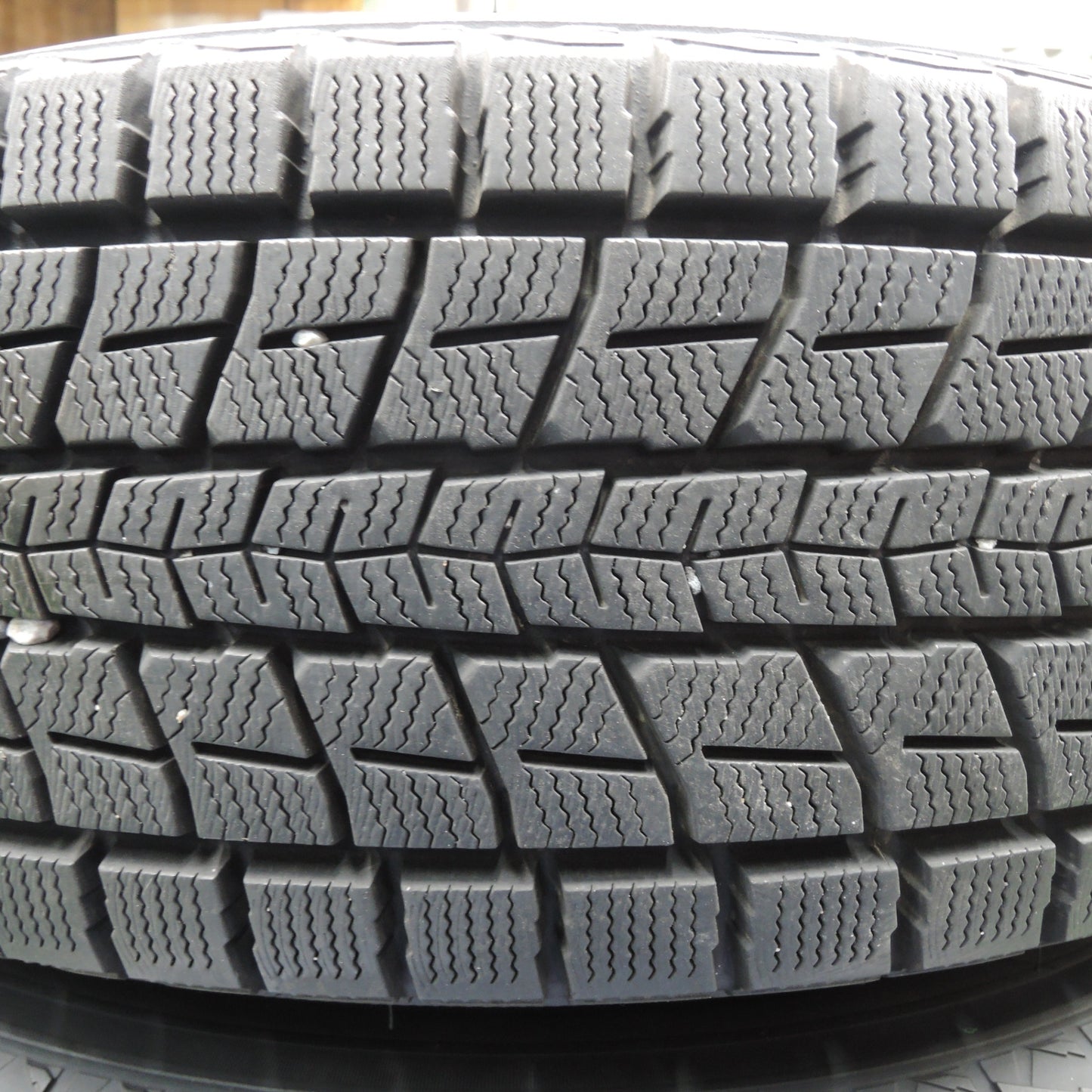 *送料無料* バリ溝！20年！キレイ！9.5分以上★スタッドレス 225/65R17 ダンロップ ウインターマックス SJ8 VELVA SPORTZ PCD114.3/5H★4022907NJス