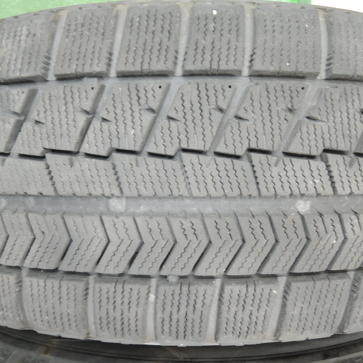 *送料無料*バリ溝！キレイ！9.5分★トヨタ 20系 アルファード 純正 215/65R16 スタッドレス ブリヂストン ブリザック VRX 16インチ PCD114.3/5H★3111703TNス