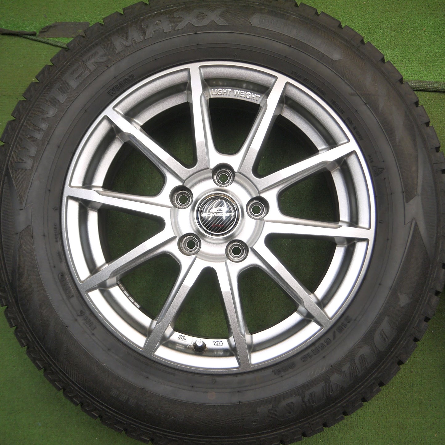 [送料無料]バリ溝！21年！キレイ！ほぼ10分★スタッドレス 215/65R16 ダンロップ ウインターマックス WM02 SCHNEIDER シュナイダー PCD114.3/5H★3092004Hス