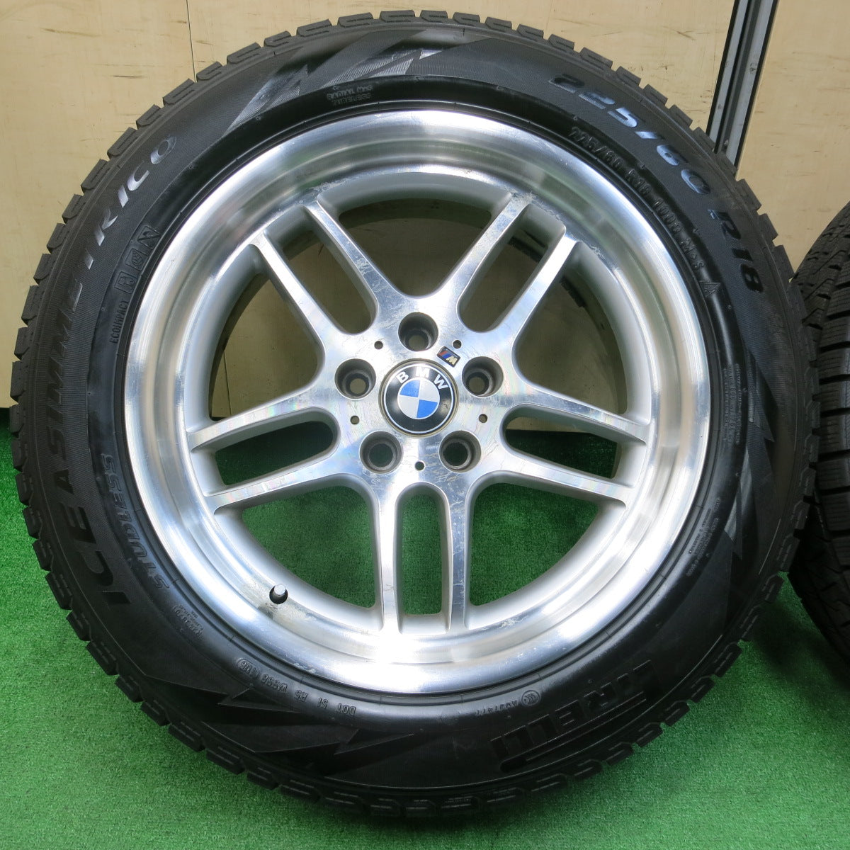 *送料無料*バリ溝！21年！9.5分以上★BMW 7シリーズ E38 Mスポーツ 純正 225/60R18 スタッドレス ピレリ アイスアシンメトリコ PCD120/5H★3112701イス