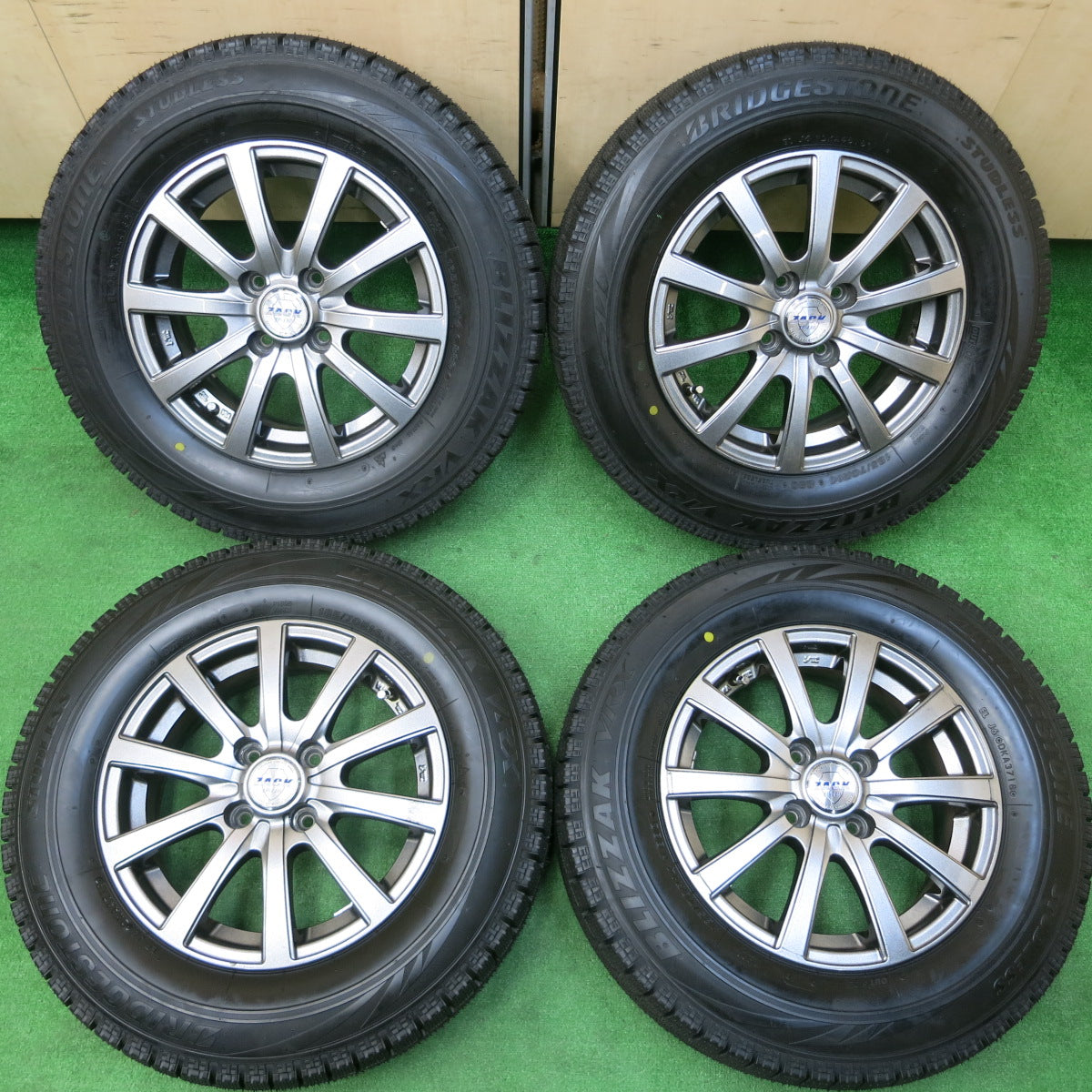 *送料無料*タイヤ未使用！19年★スタッドレス 185/70R14 ブリヂストン ブリザック VRX ZACK JP-110 MONZA 14インチ PCD100/4H★3121307イス