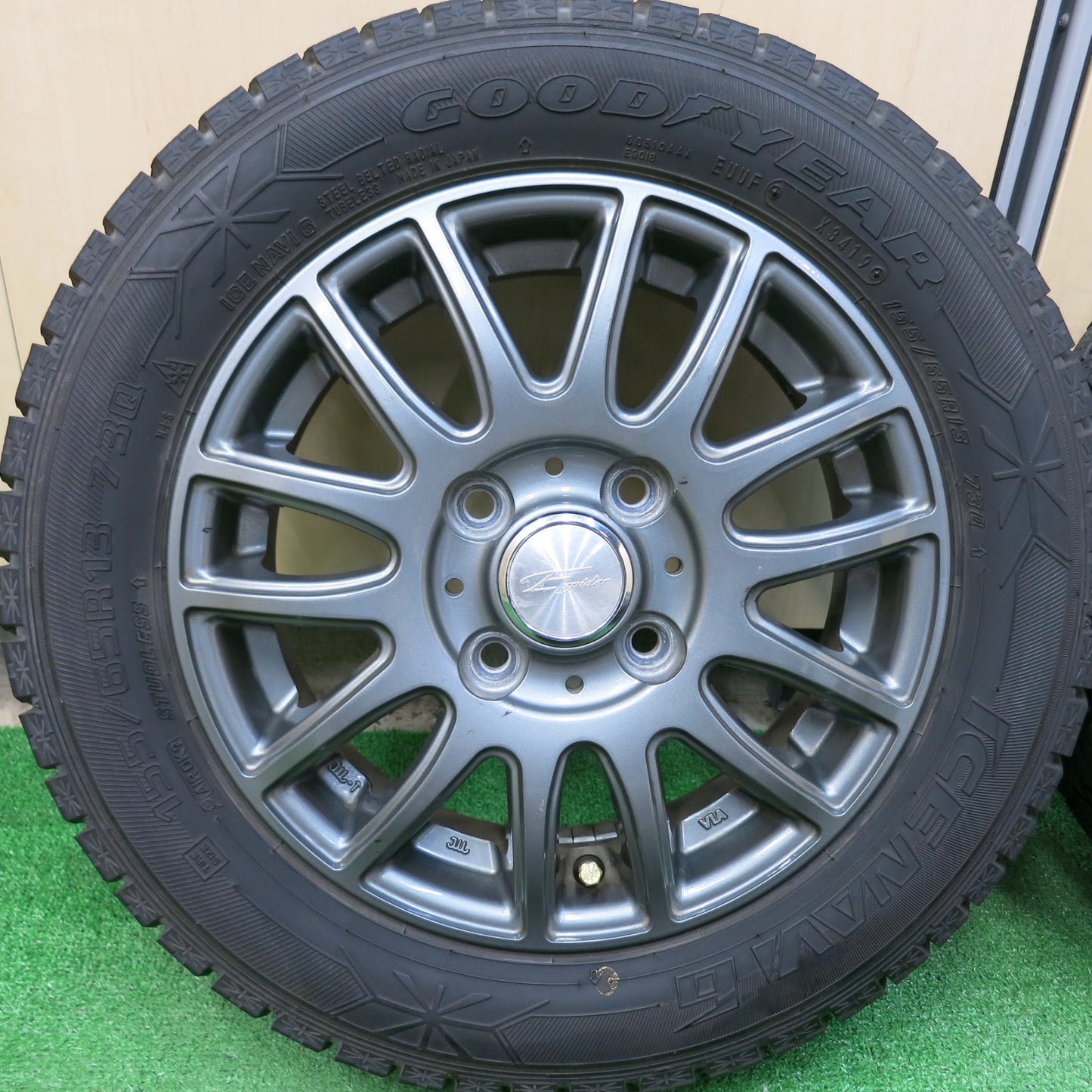 [送料無料]バリ溝！19年！9.5分以上★スタッドレス 155/65R13 グッドイヤー アイスナビ6 Espider 13インチ PCD100/4H★3052203ヒス