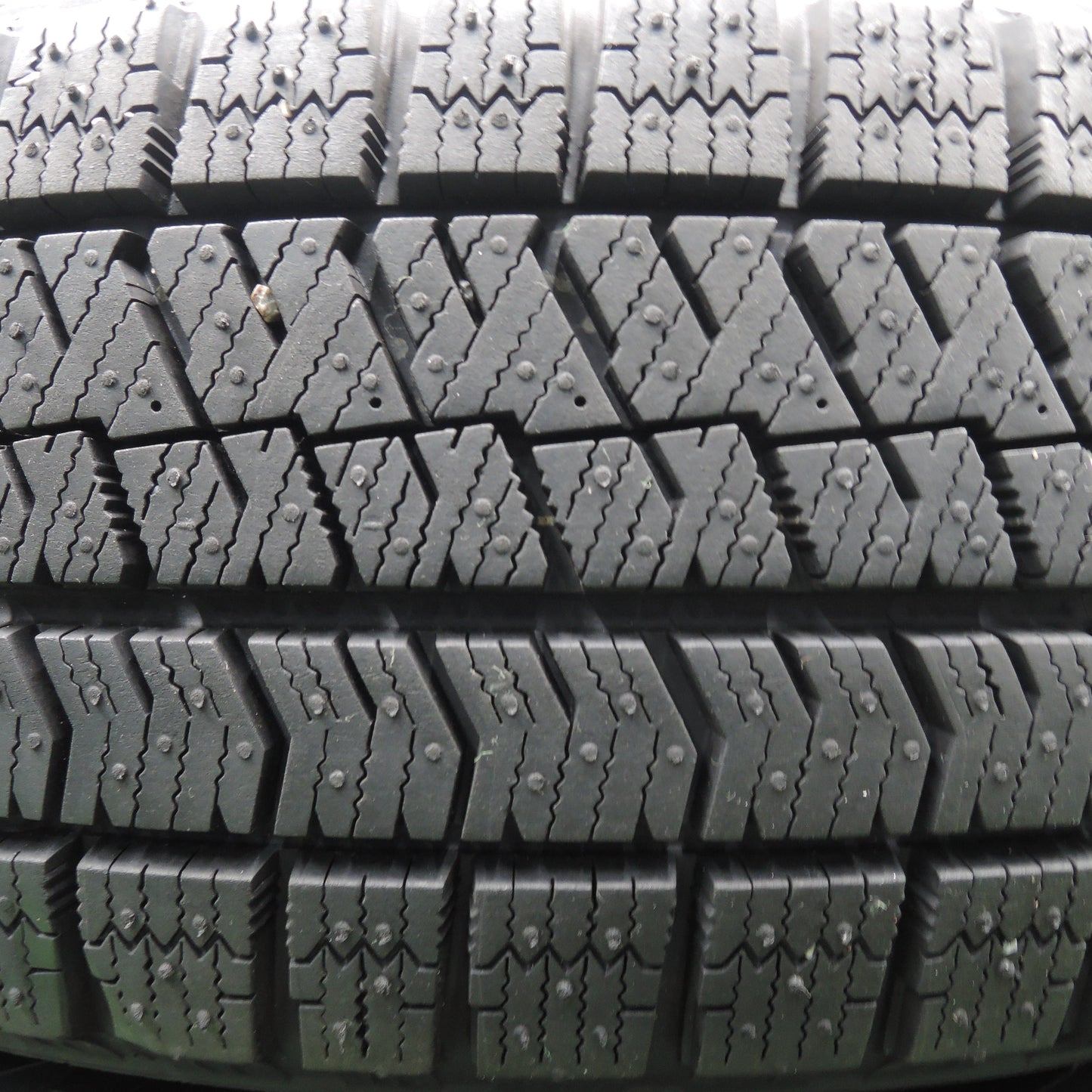 *送料無料*バリ溝！21年！綺麗！ほぼ10分★Lehrmeister LMSPORT 185/60R16 スタッドレス ブリヂストン ブリザック VRX2 レアマイスター PCD100/4H★3120217HAス