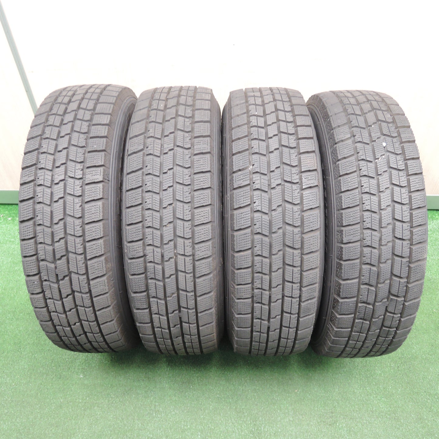 *送料無料*バリ溝！20年！キレイ！9分★スタッドレス 175/70R14 グッドイヤー アイスナビ7 ravrion RS01 ラブリオン 14インチ PCD100/4H★3120817TNス