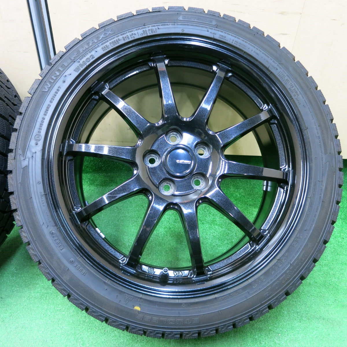 *送料無料* バリ溝！22年！9.5分以上★86 BRZ等 215/45R17 スタッドレス ダンロップ ウインターマックス WM02 G-SPEED PCD100/5H★4022610イス