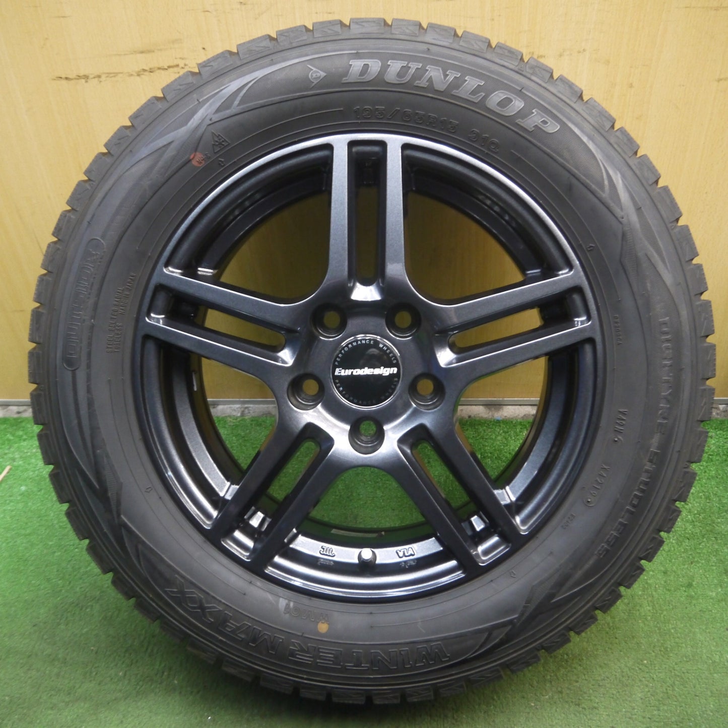 *送料無料* バリ溝！キレイ！9.5分★ワーゲン等 Eurodesign 195/65R15 スタッドレス ダンロップ ウインターマックス WM01 PCD112/5H★4021001ナス