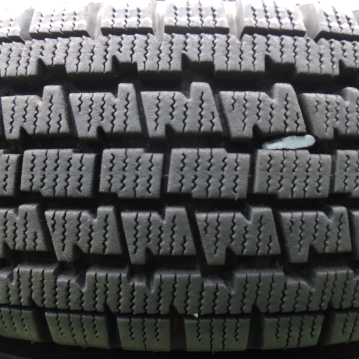 *送料無料*バリ溝！22年！キレイ！8.5分★スタッドレス 145/80R12 80/78N ブリヂストン W300 TOPY 鉄 ホイール 12インチ PCD100/4H★4010617HAス