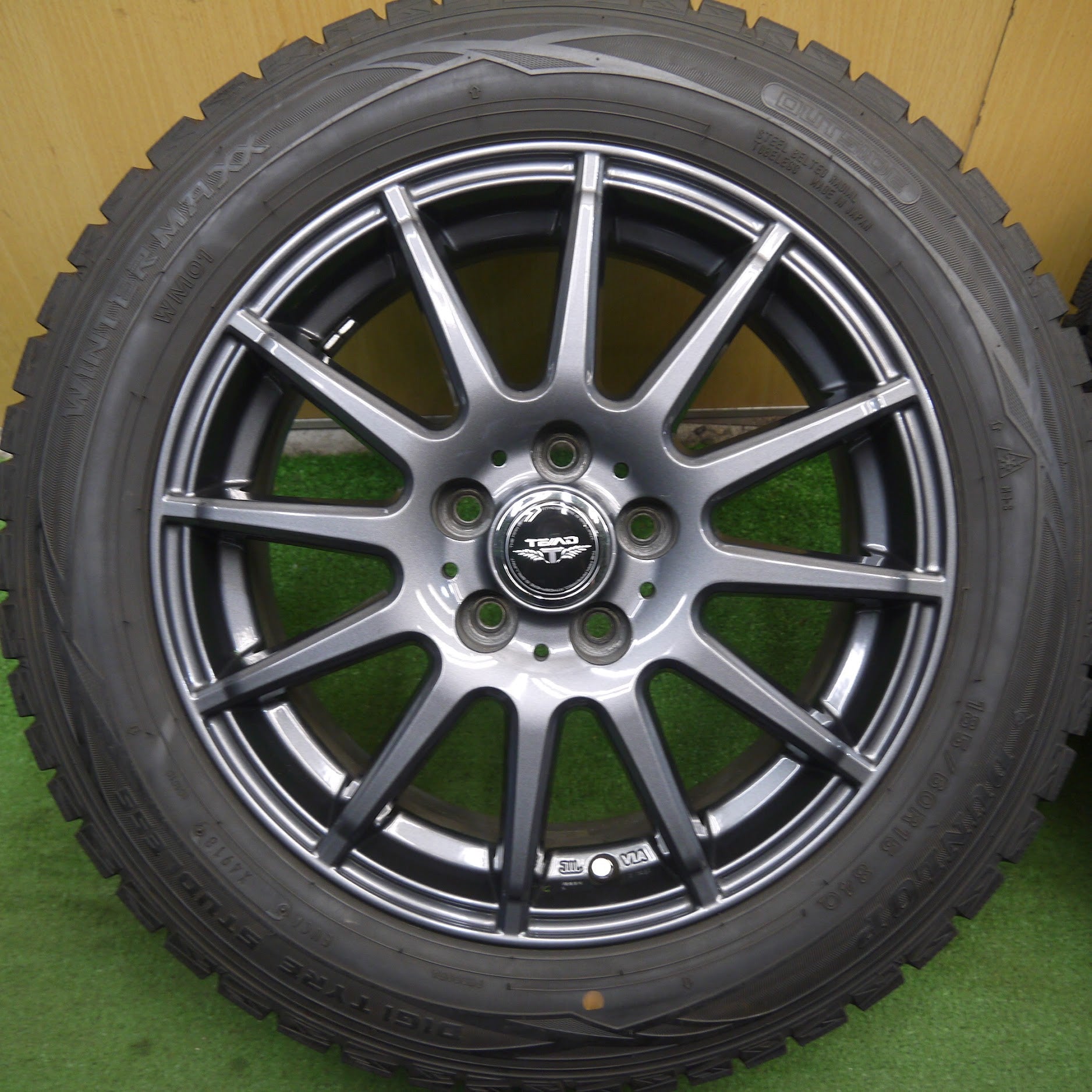 人気HOTバリ溝！キレイ！9.5分以上★スタッドレス 185/60R15 ヨコハマ アイスガード iG60 Eurodesign ユーロデザイン 15インチ PCD100/5H★ スタッドレスタイヤ