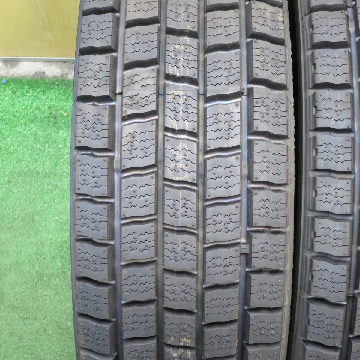 *送料無料* 未使用！22年★スタッドレス 185/65R15 ヨコハマ アイスガード for TAXI 15インチ タクシー タイヤ★4031003KKスタ