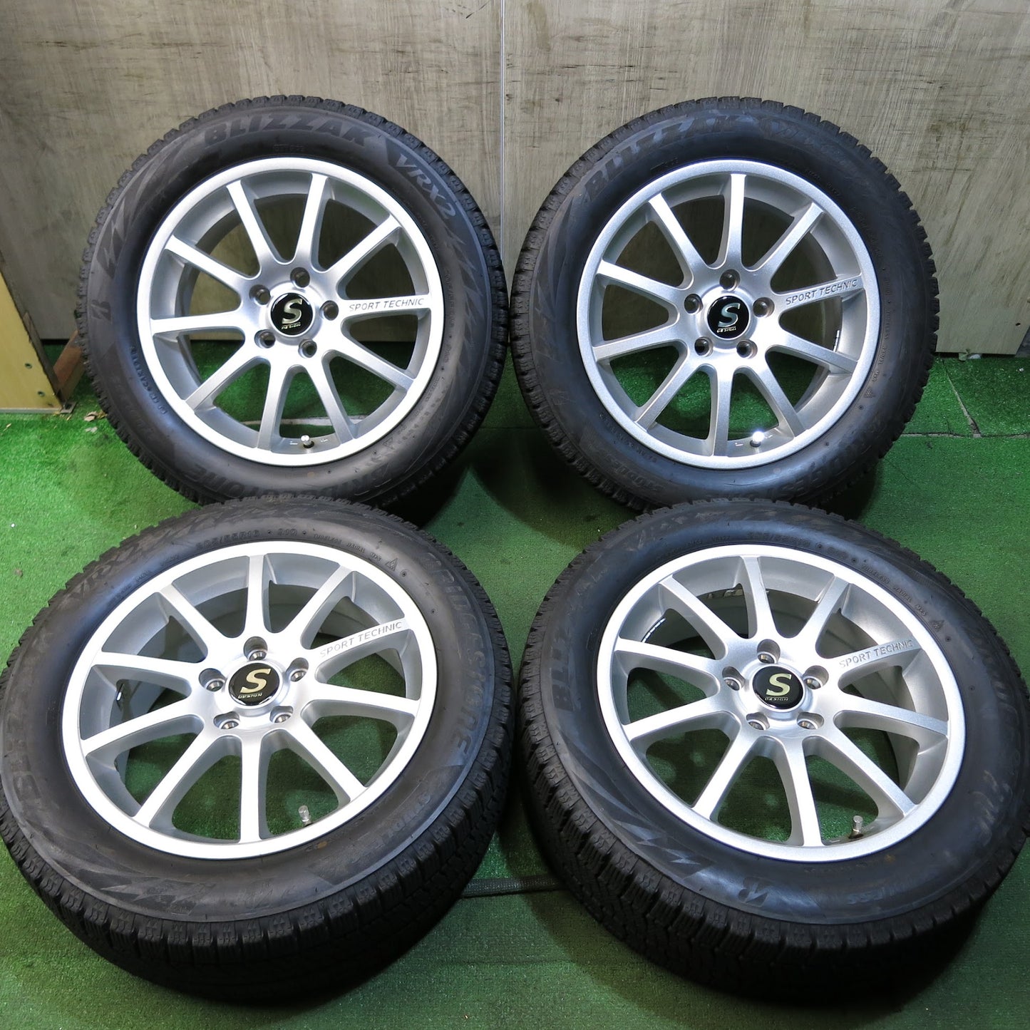 [送料無料]バリ溝！キレイ！9分★ボルボ 等 SPORT TECHNIC 205/55R16 スタッドレス ブリヂストン ブリザック VRX2 S DESIGN 16インチ PCD108/5H★3052406Hス