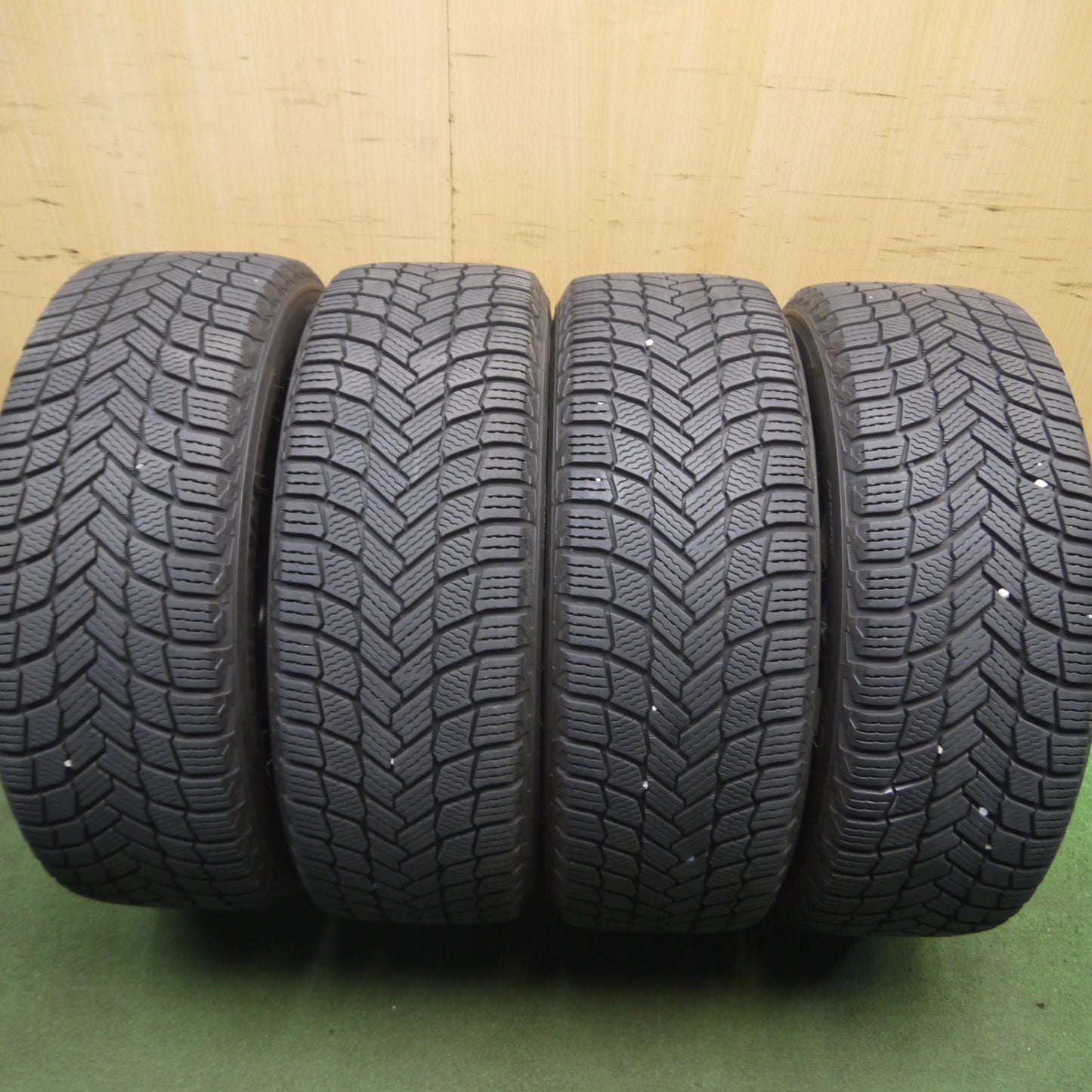 *送料無料* バリ溝！20年！キレイ！9分★スタッドレス 215/50R17 ミシュラン X-ICE SNOW  VELVA SPORTZ ヴェルヴァ 17インチ PCD114.3/5H★4021309Hス