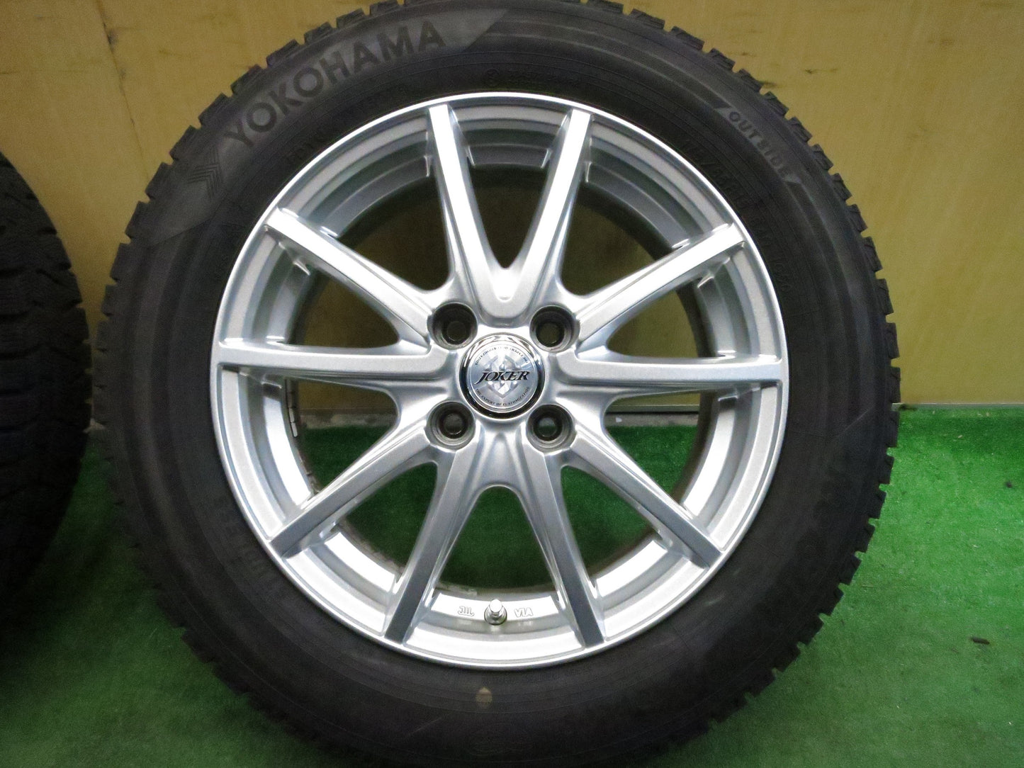 [送料無料]バリ溝！キレイ！ほぼ10分★スタッドレス 175/65R15 ヨコハマ アイスガード iG50 プラス JOKER weds ジョーカー 15インチ PCD100/4H★3021414Hス