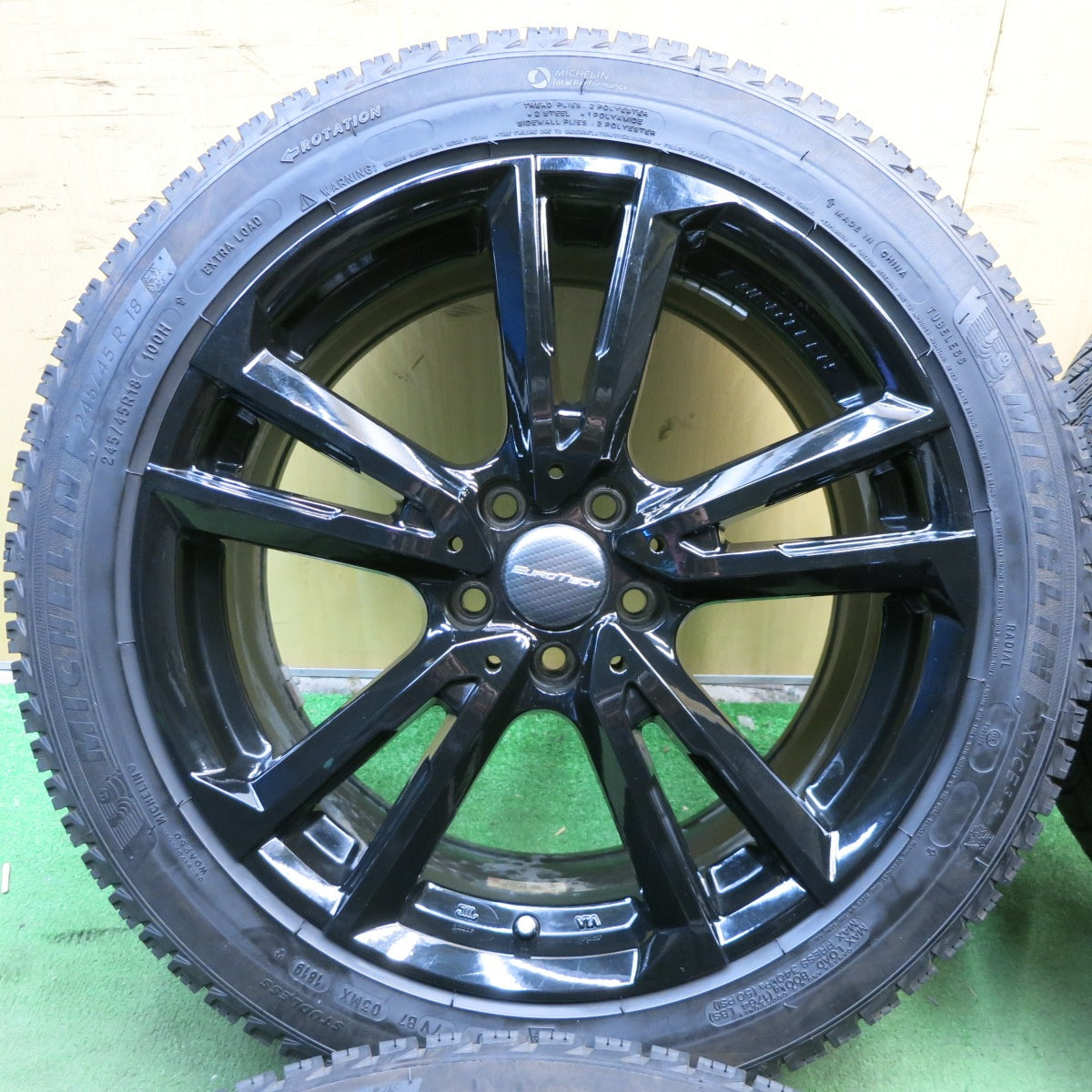 *送料無料* バリ溝！キレイ！8.5分★ジャガー 等 EUROTECH 245/45R18 スタッドレス ミシュラン X-ICE3+ ユーロテック 18インチ PCD108/5H★4020903KKス