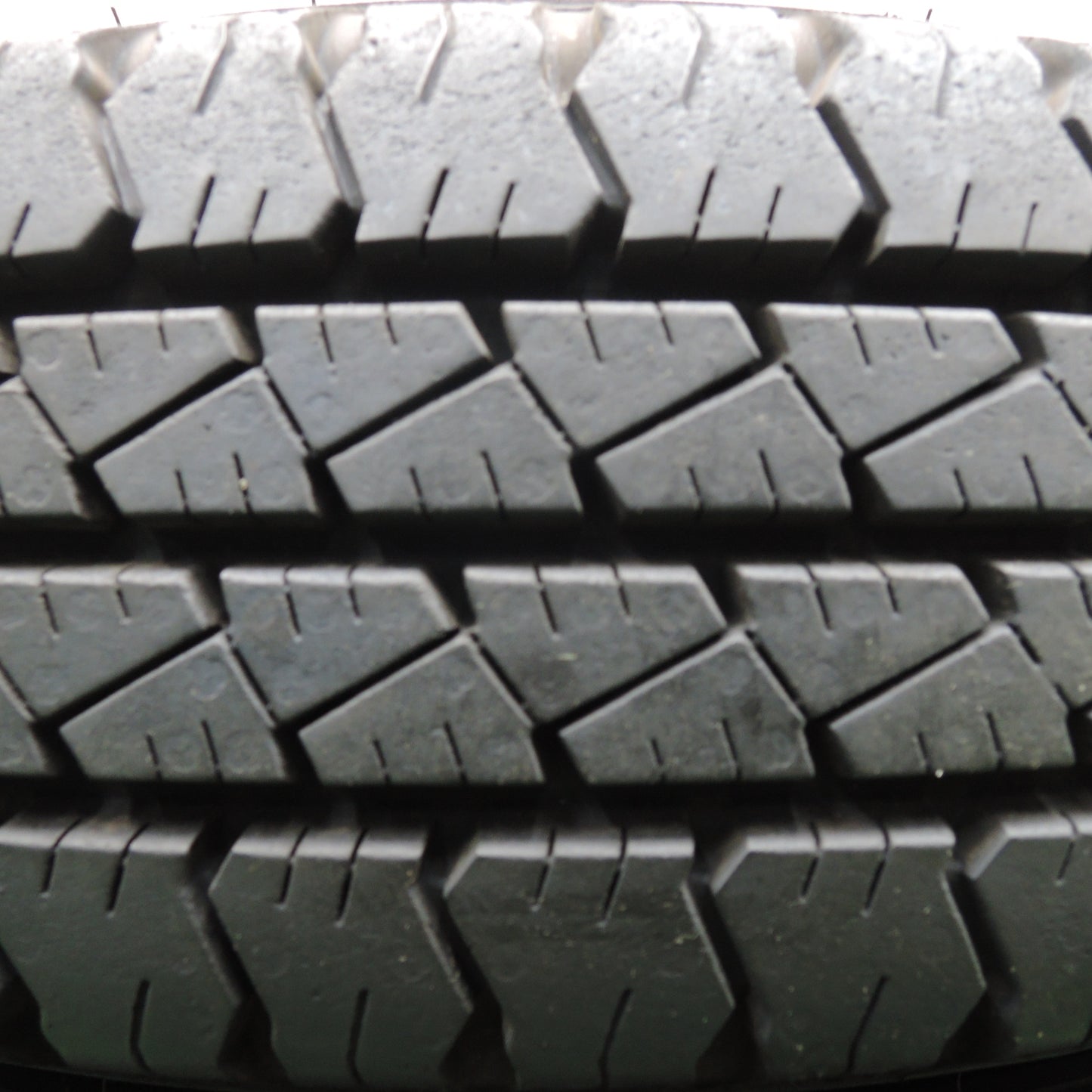 *送料無料*バリ溝！22年！ほぼ10分★ダイハツ ハイゼット 純正 スチール 145/80R12 80/78N グッドイヤー CARGO PRO 12インチ PCD100/4H★4012708HAノ