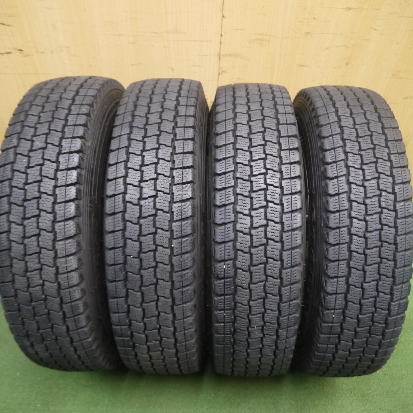 *送料無料* バリ溝！22年！キレイ！ほぼ10分★スタッドレス 155/80R14 88/86N グッドイヤー アイスナビ カーゴ MiLLOUS ミルアス 14インチ PCD100/4H★4021913Hス