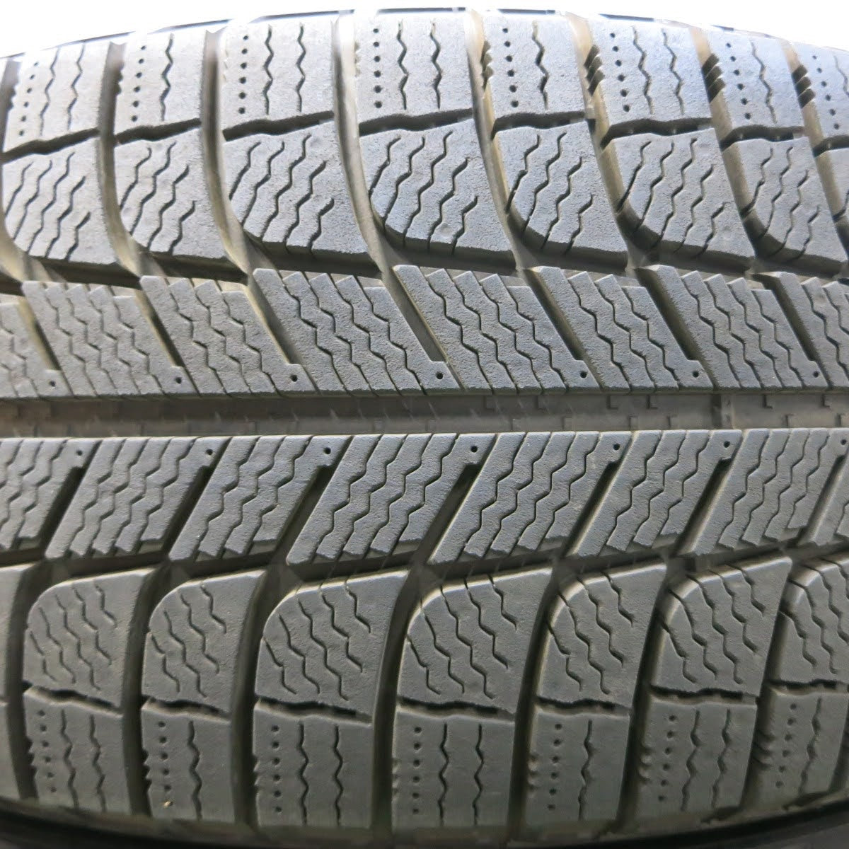 [送料無料]バリ溝！19年！9.5分★スタッドレス 225/65R17 ミシュラン X-ICE3+ タイヤ 17インチ エクストレイル ハリアー RAV4 等★3080307イスタ