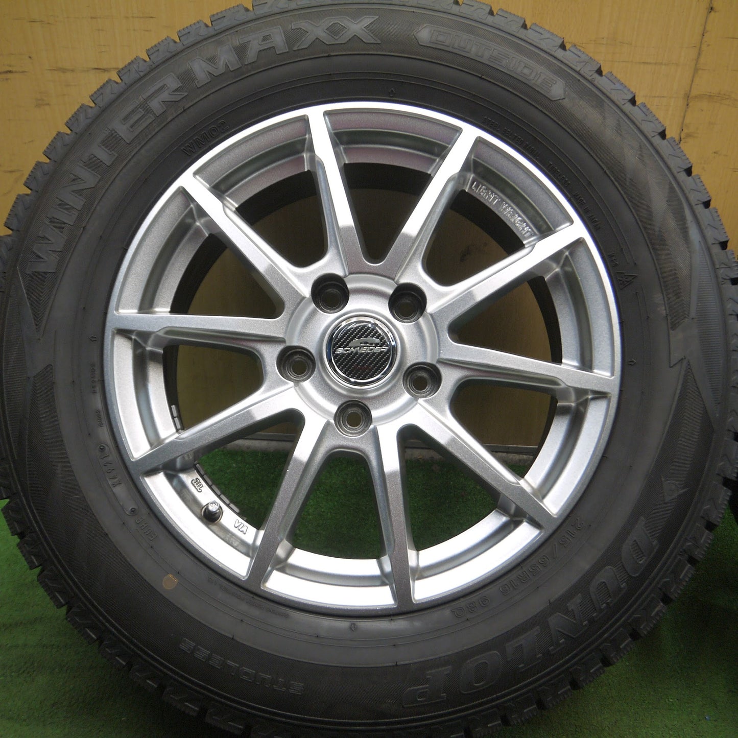 [送料無料]バリ溝！21年！キレイ！ほぼ10分★スタッドレス 215/65R16 ダンロップ ウインターマックス WM02 SCHNEIDER シュナイダー PCD114.3/5H★3092004Hス