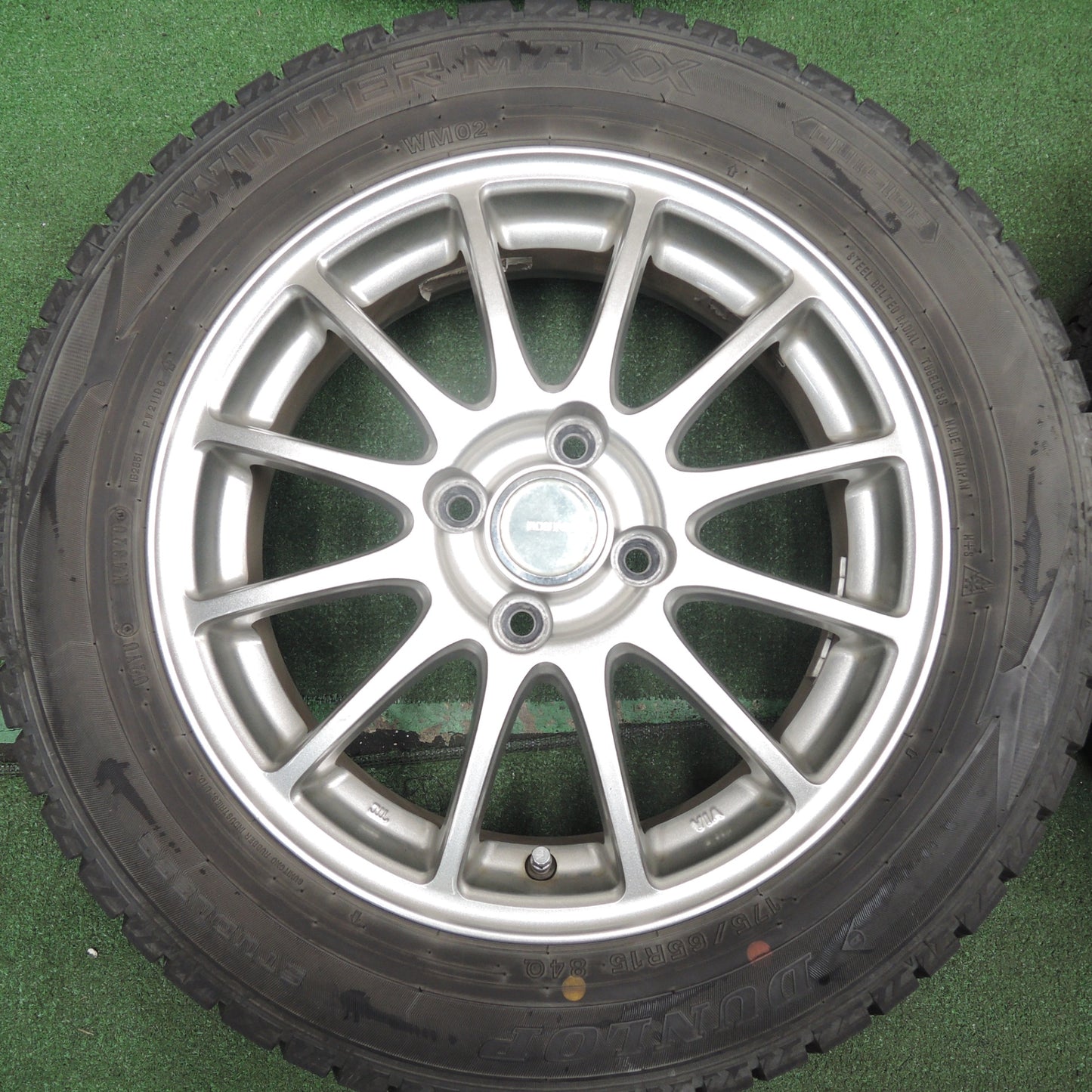 *送料無料* バリ溝！20年！キレイ！9分★スタッドレス 175/65R15 ダンロップ ウインターマックス WM02 ECO FORME エコフォルム 15インチ PCD100/4H★4021703HAス