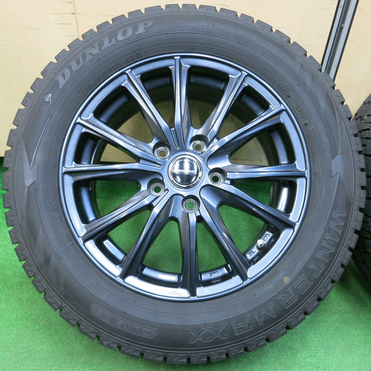 *送料無料* バリ溝！21年！キレイ！ほぼ10分★スタッドレス 215/60R16 ダンロップ ウインターマックス WM02 WAREN ヴァーレン 16インチ PCD114.3/5H★4030801イス