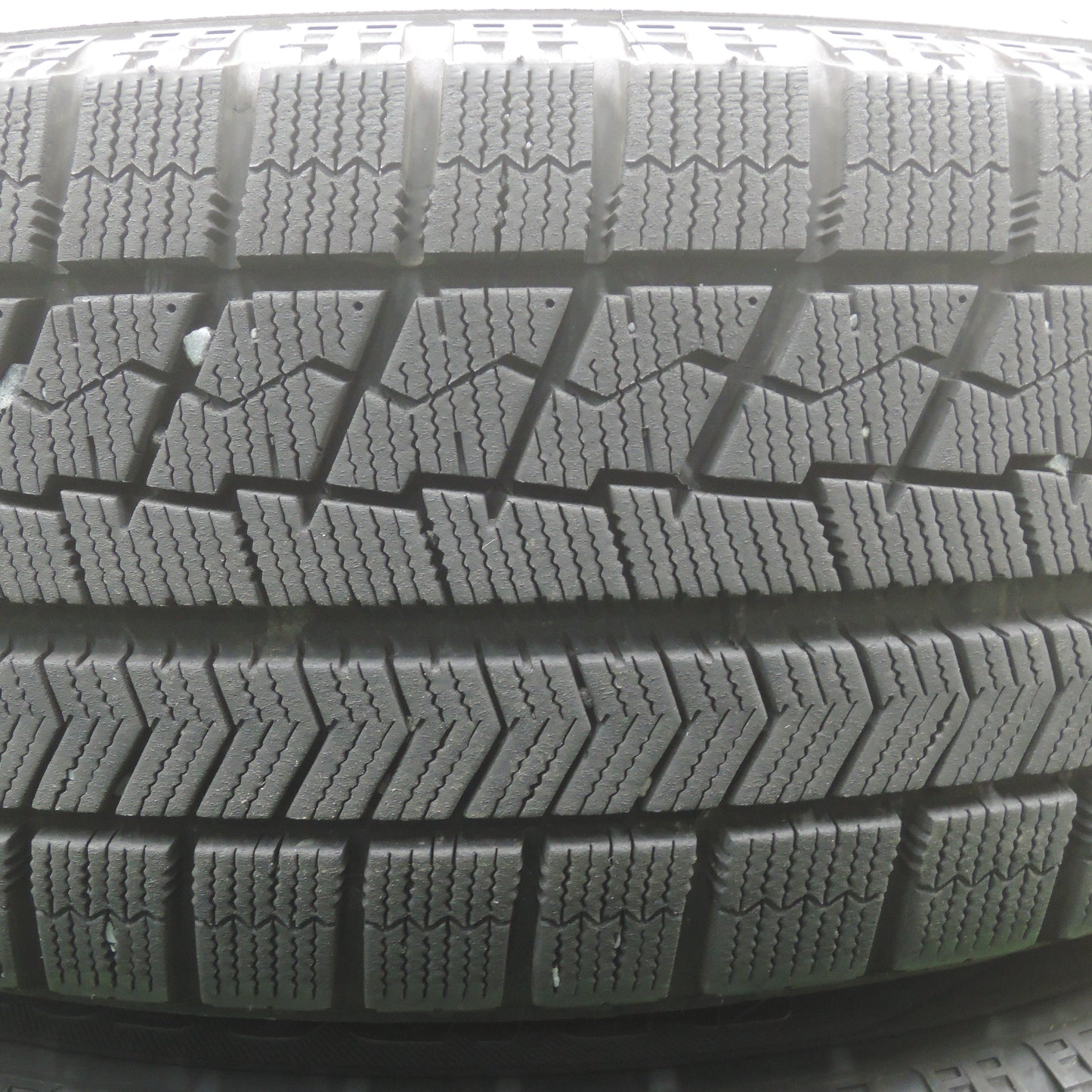 *送料無料*バリ溝！19年！キレイ！9分★スタッドレス 205/65R16 ブリヂストン ブリザック VRX Exceeder エクシーダー 16インチ PCD114.3/5H★3111301SYス