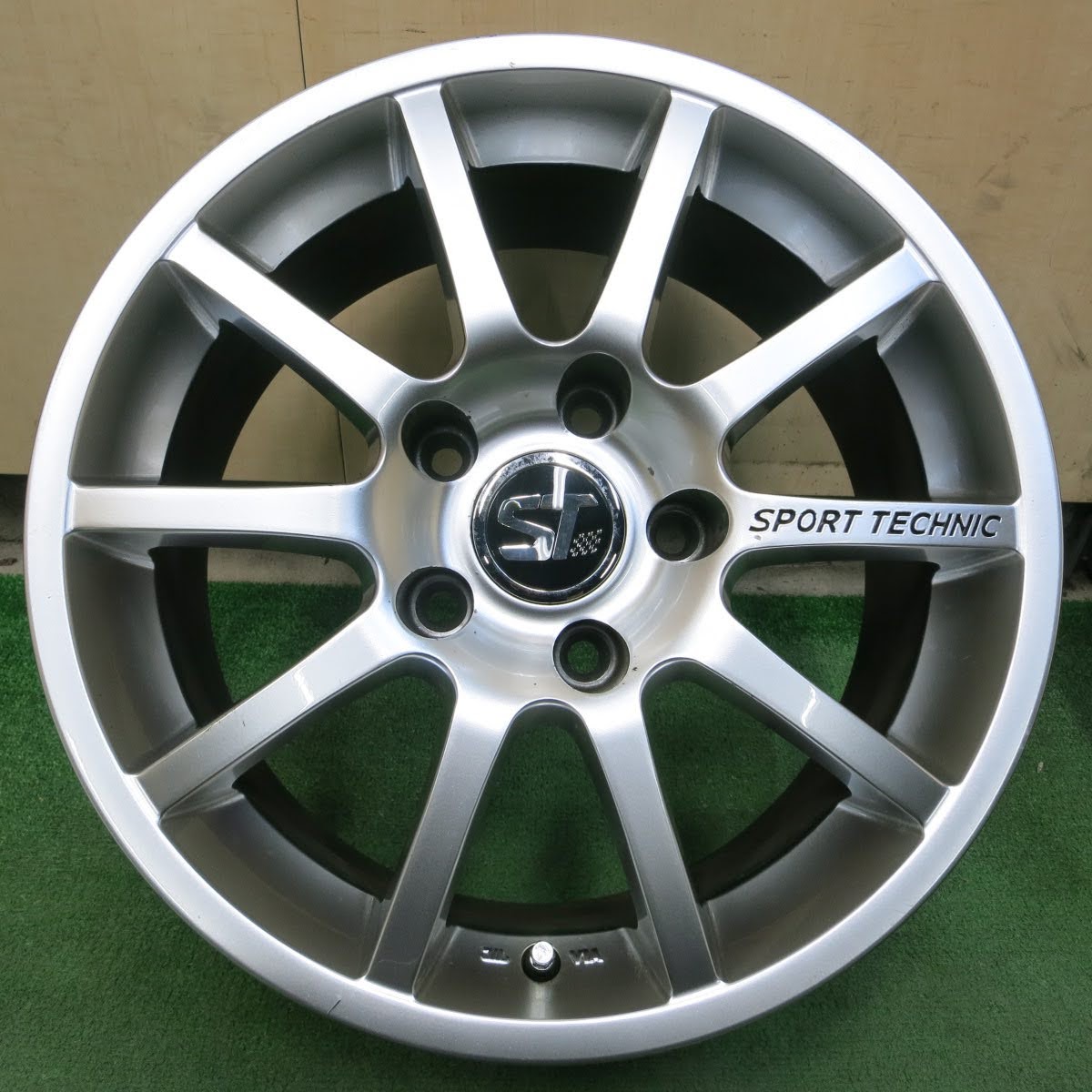 [送料無料]4本価格★SPORT TECHNIC ホイール 16インチ 16×7JJ スポーツテクニック PCD120/5H BMW 等★3101803イホ