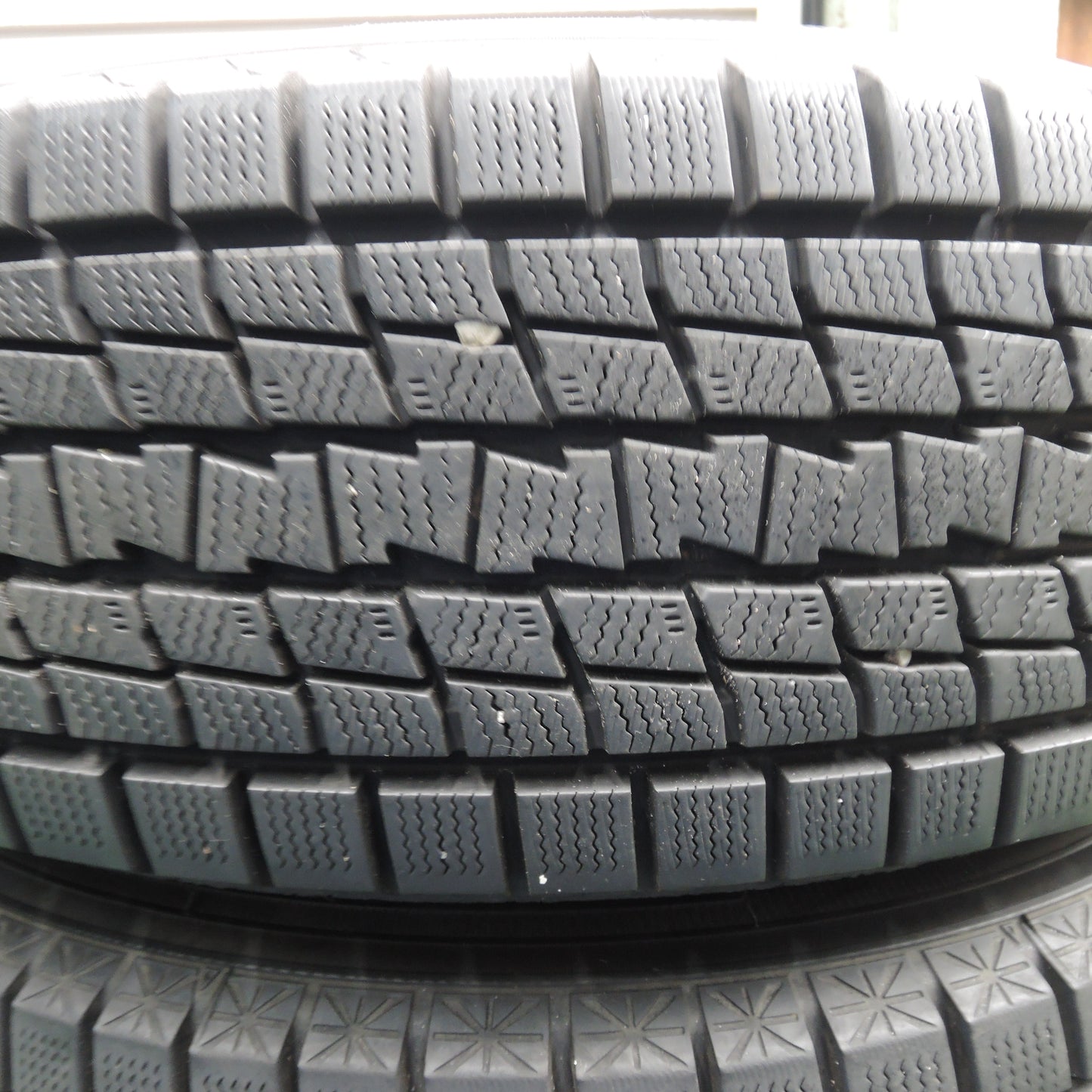 *送料無料*バリ溝！21年！キレイ！9.5分★スタッドレス 225/65R17 グッドイヤー アイスナビ SUV SCHNEIDER MiD シュナイダー 17インチ PCD114.3/5H★3111704NJス