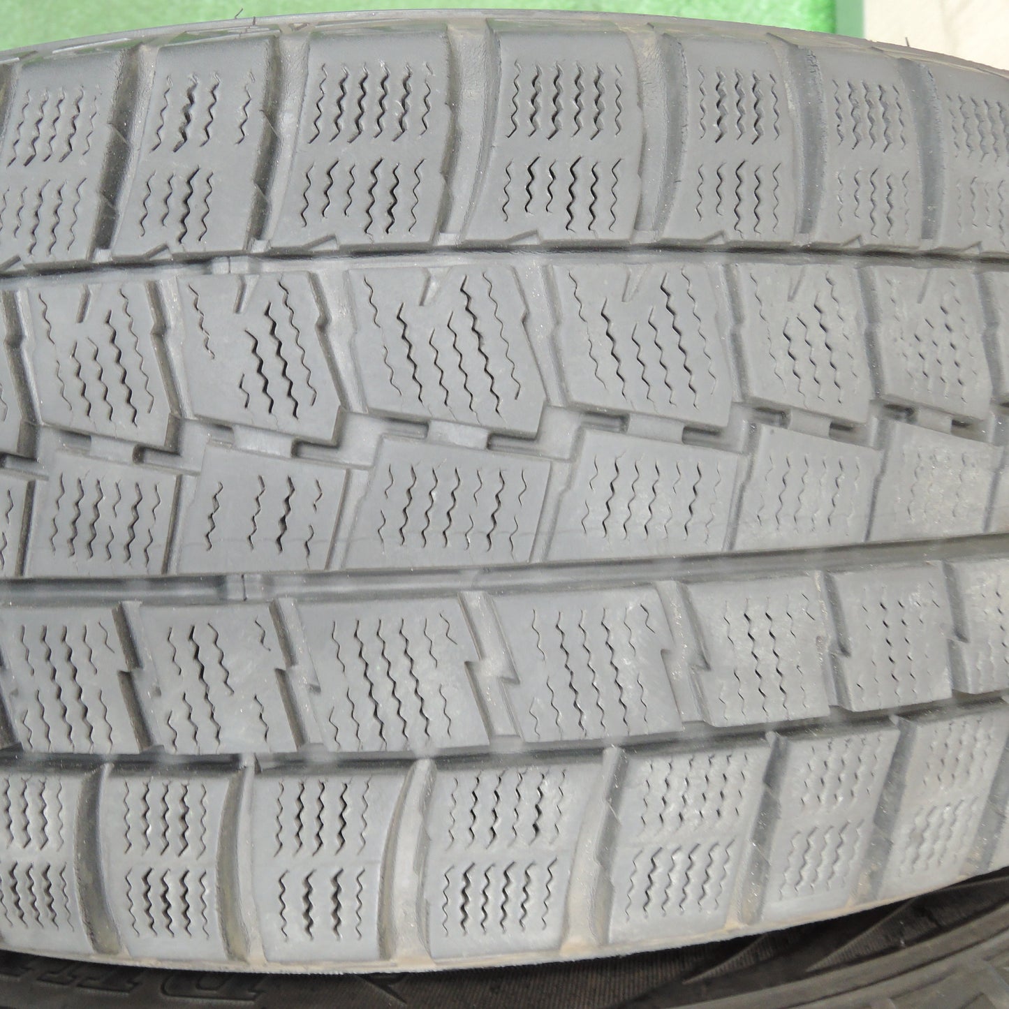 *送料無料*キレイ★スタッドレス 225/55R18 ダンロップ ウインターマックス WM01 ECO FORME エコフォルム 18インチ PCD114.3/5H★3111603TNス