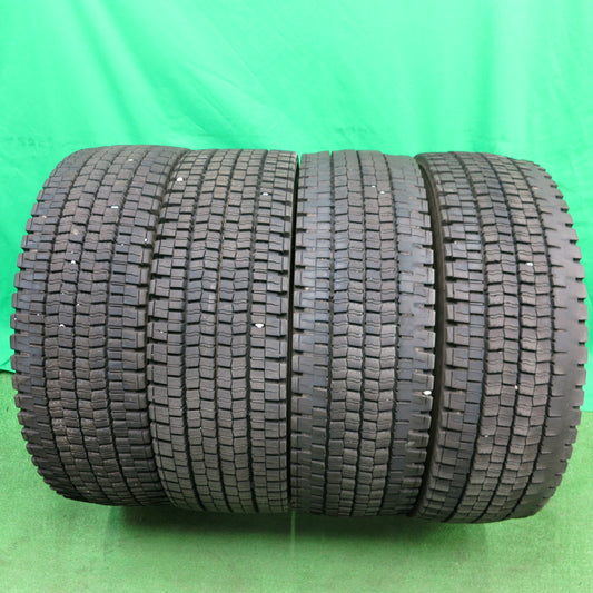 *送料無料*バリ溝！22年！9.5分★トラック タイヤ 245/70R19.5 136/134J スタッドレス ダンロップ デクテス SP001 19.5インチ★3110206KKスタ