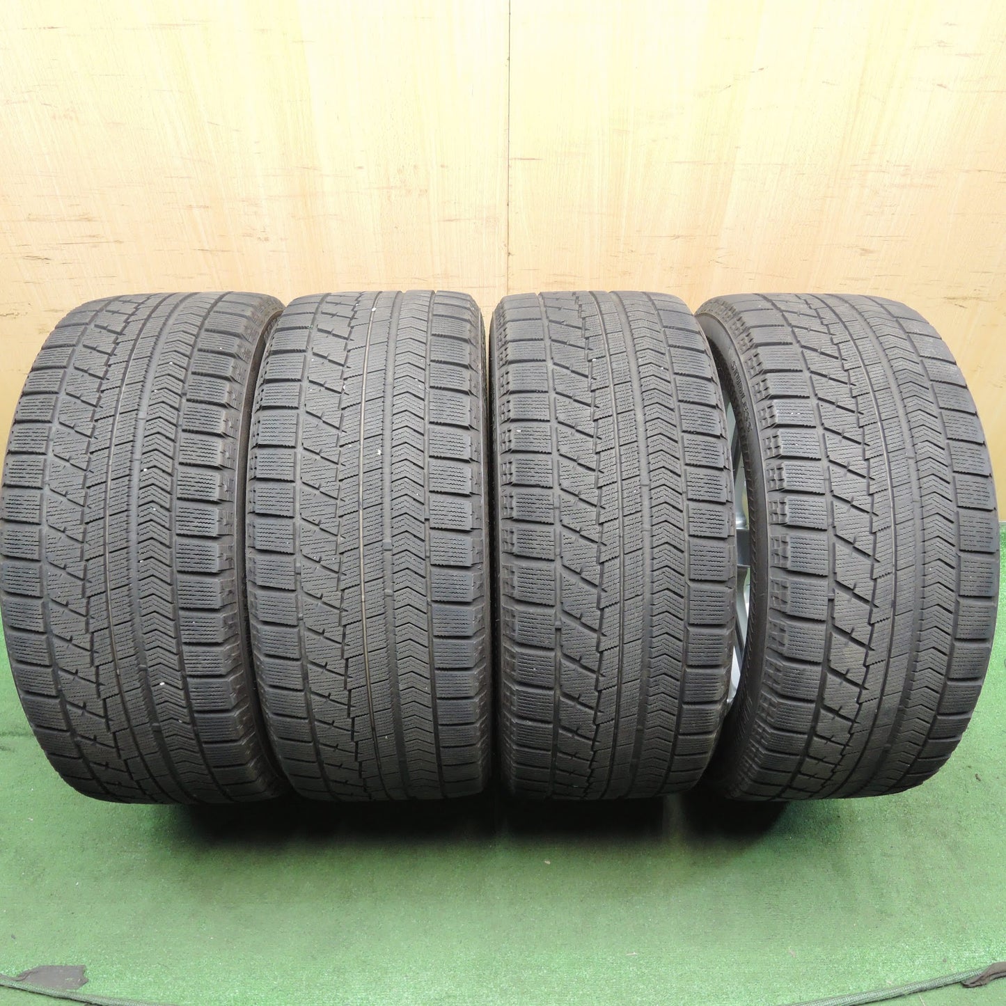 [送料無料]キレイ★ベンツ アウディ 等 AGA 245/50R18 スタッドレス ブリヂストン ブリザック RFT 18インチ PCD112/5H★3092204クス