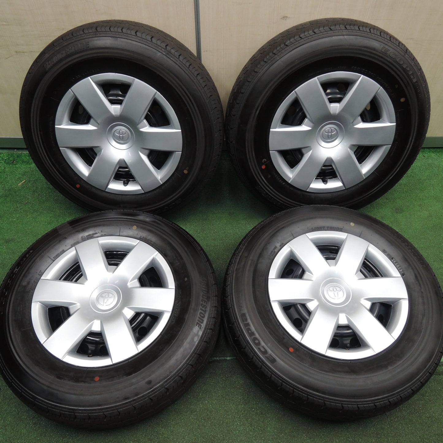 *送料無料*新車外し！23年★トヨタ ハイエース 純正 スチール 195/80R15 107/105N ブリヂストン エコピア RD613 PCD139.7/6H★4012706HAノ