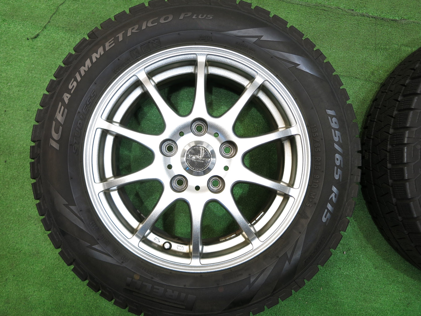 [送料無料]バリ溝！19年！キレイ！9分★スタッドレス 195/65R15 ピレリ アイスアシンメトリコ プラス X CROSS SPEED PREMIUM 15インチ PCD114.3/5H★2102404Hス