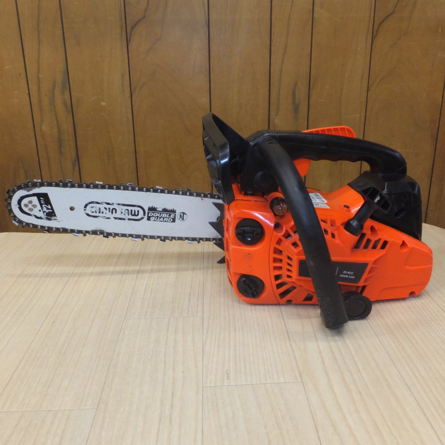 [送料無料] 岐阜発★EVICO PLUS チェーンソー CHAIN SAW 2500 Exect familiar 25.4CC★