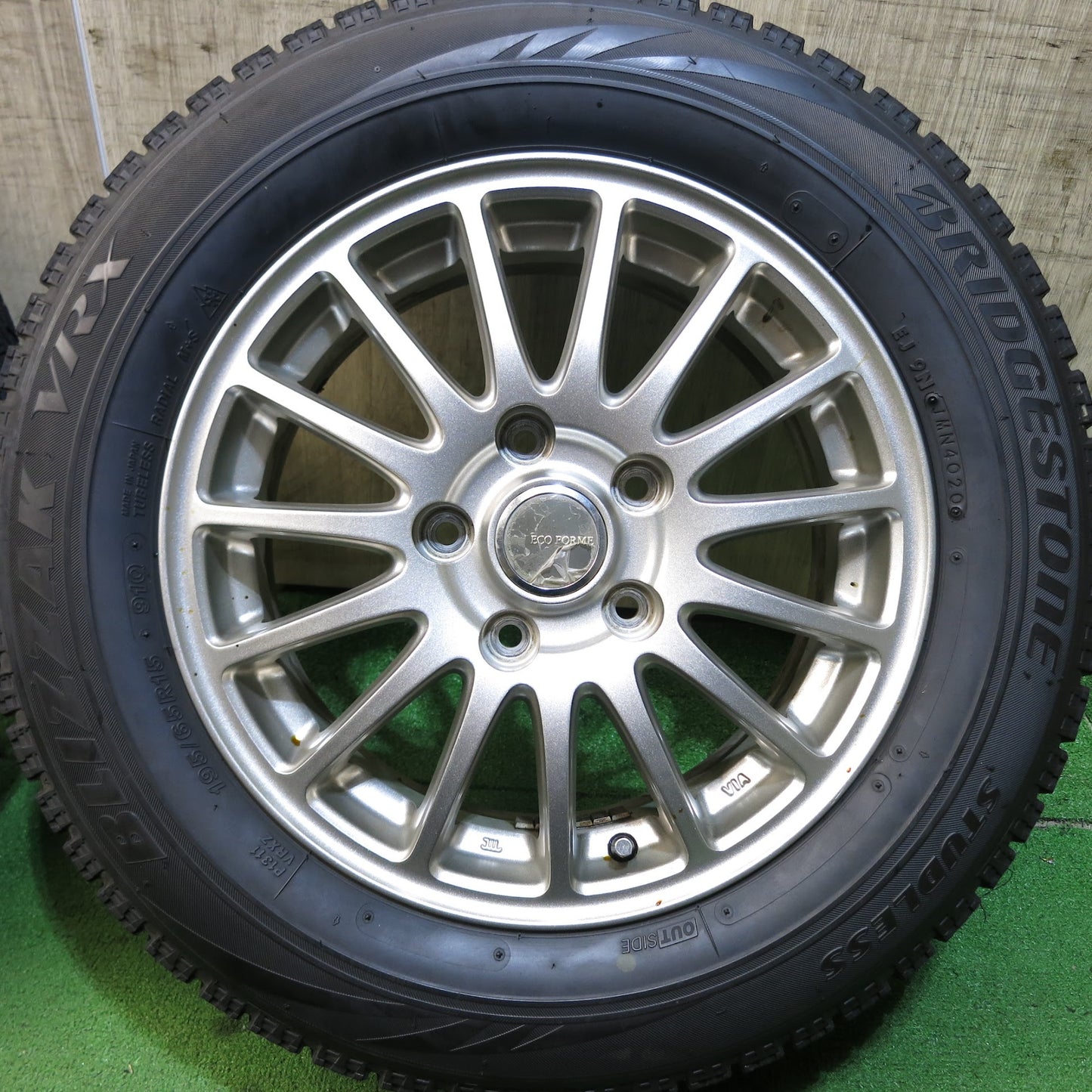 [送料無料]キレイ！20年★スタッドレス 195/65R15 ブリヂストン ブリザック VRX ECO FORME エコフォルム 15インチ PCD114.3/5H★3061308Hス