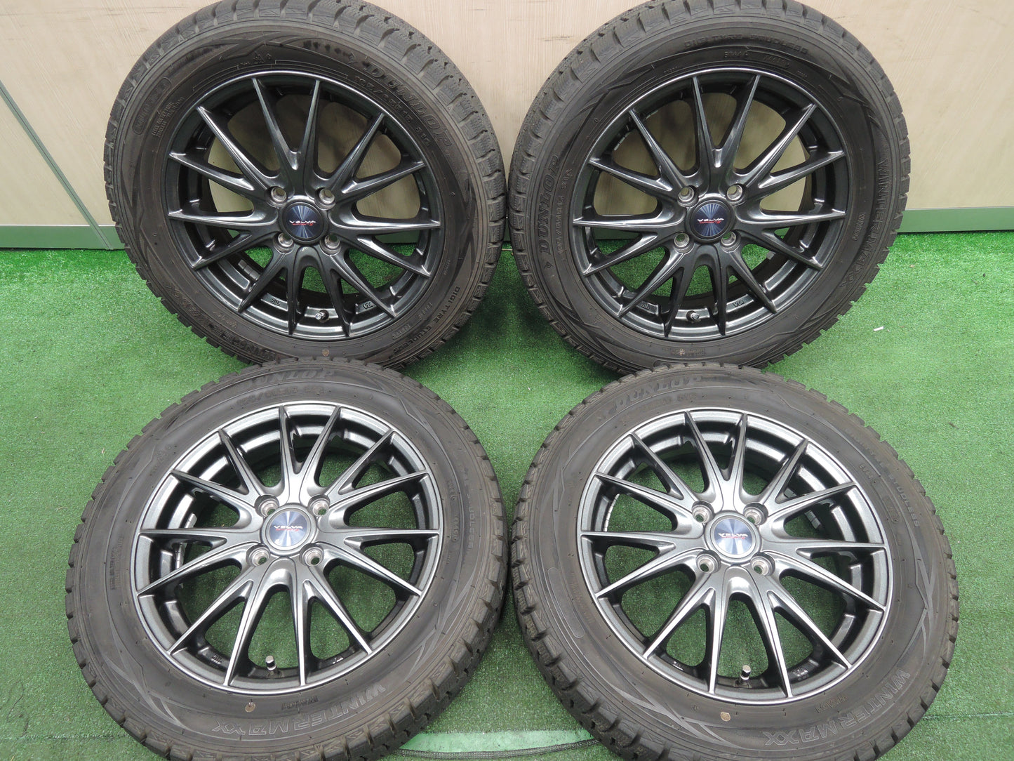 *送料無料*バリ溝！19年！キレイ！9.5分★スタッドレス 165/65R15 ダンロップ ウインターマックス WM01 VELVA SPORTZ ヴェルヴァ 15インチ PCD100/4H★3111115HAス