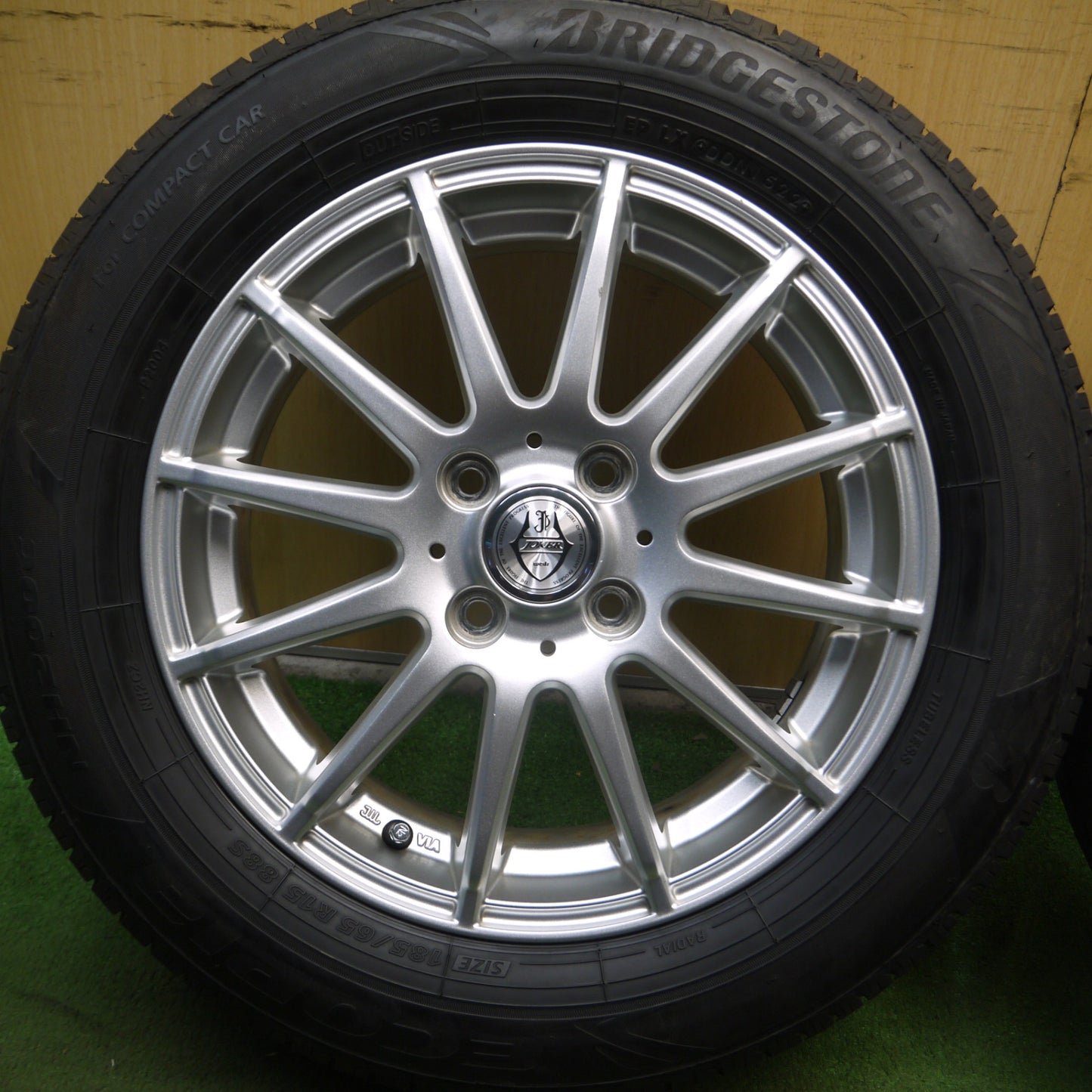 *送料無料* バリ溝！22年！キレイ！9.5分★185/65R15 ブリヂストン エコピア NH200C JOKER weds ジョーカー 15インチ PCD100/4H★4020601Hノ