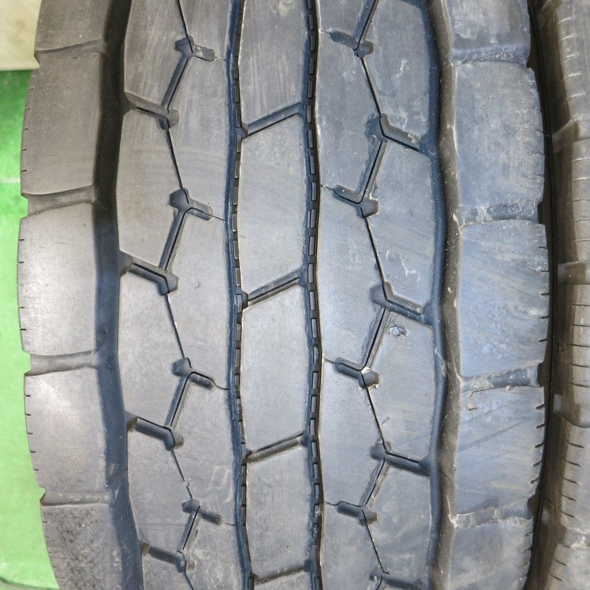 *送料無料* 2本価格★トラック タイヤ 245/70R19.5 136/134J ダンロップ エナセーブ SP688 デクテス ミックス 19.5インチ★4020203クスタ