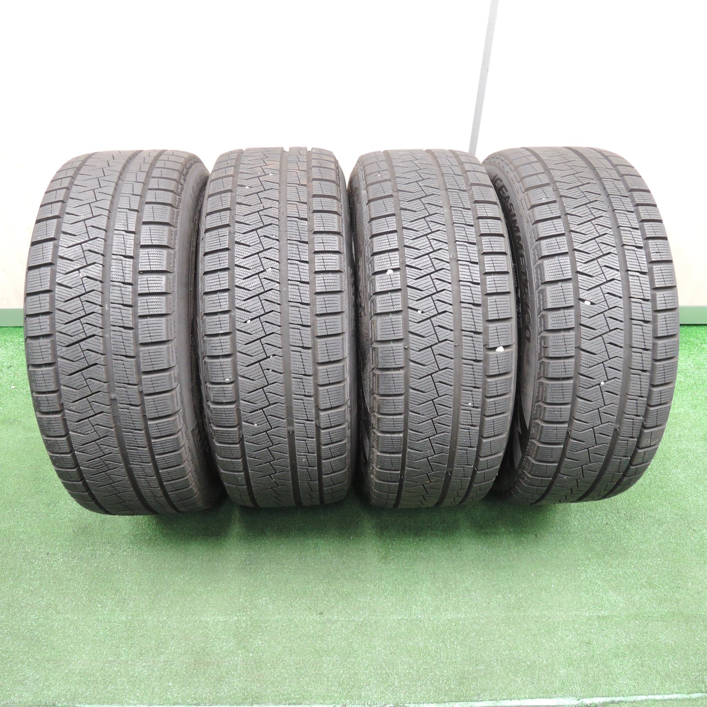 *送料無料*バリ溝！21年！9.5分以上★BMW 等 225/50R17 スタッドレス MAK ピレリ アイスアシンメトリコ 17インチ PCD120/5H★3112106TNス