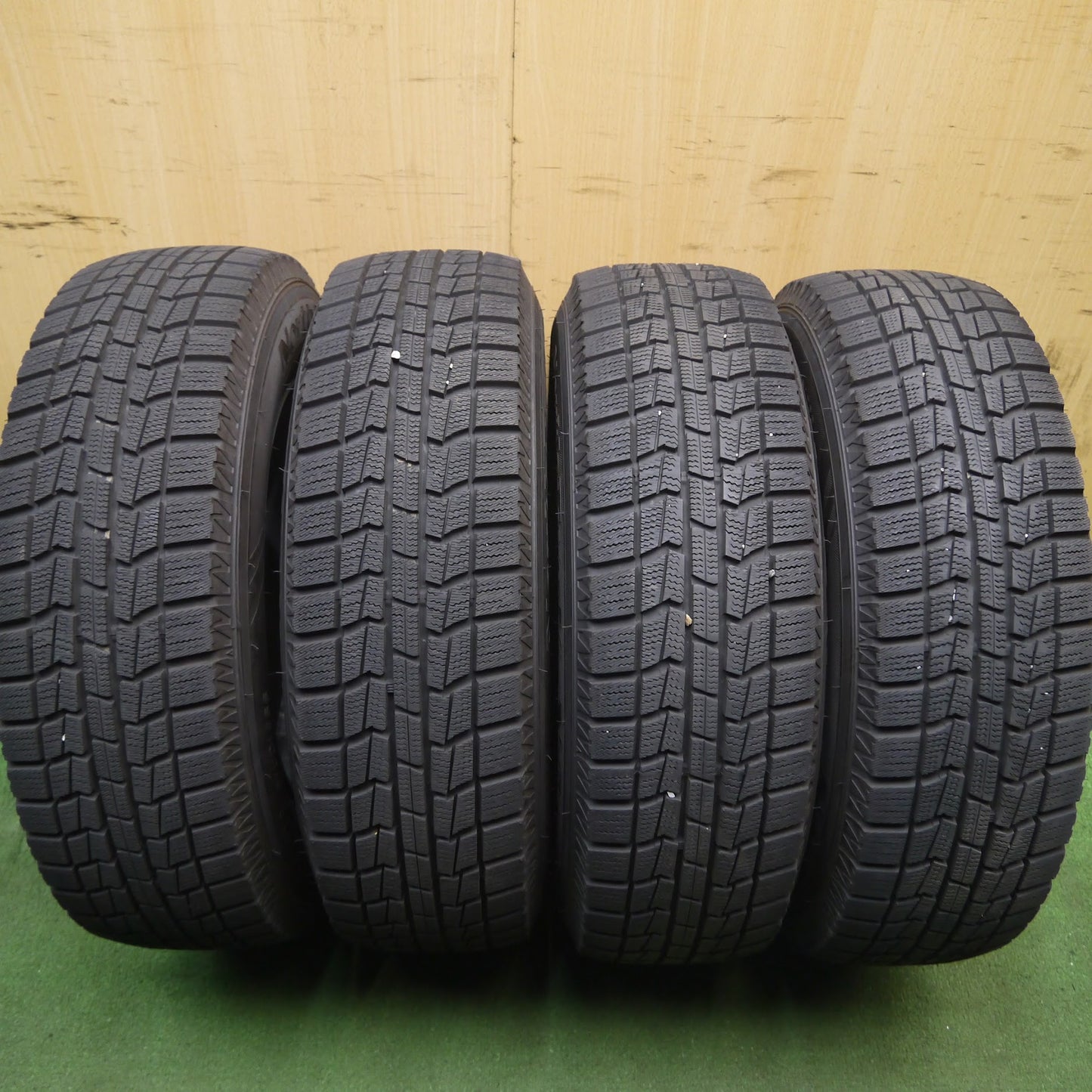 [送料無料]超バリ溝！19年！キレイ！ほぼ10分★スタッドレス 185/70R14 オートバックス ノーストレック N3i TEAD weds テッド 14インチ PCD100/4H★3071902Hス