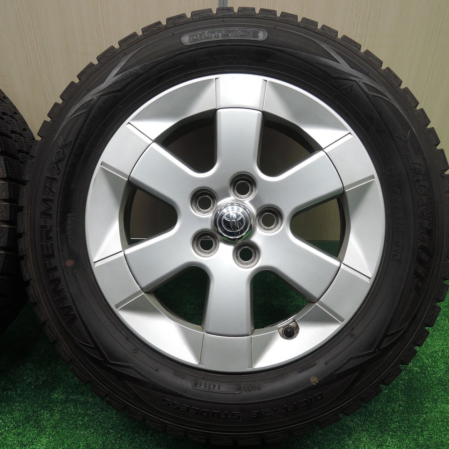 [送料無料]バリ溝！9分★トヨタ 20系 プリウス 純正 195/65R15 スタッドレス ダンロップ ウインターマックス WM01 15インチ PCD100/5H★3070603IHス