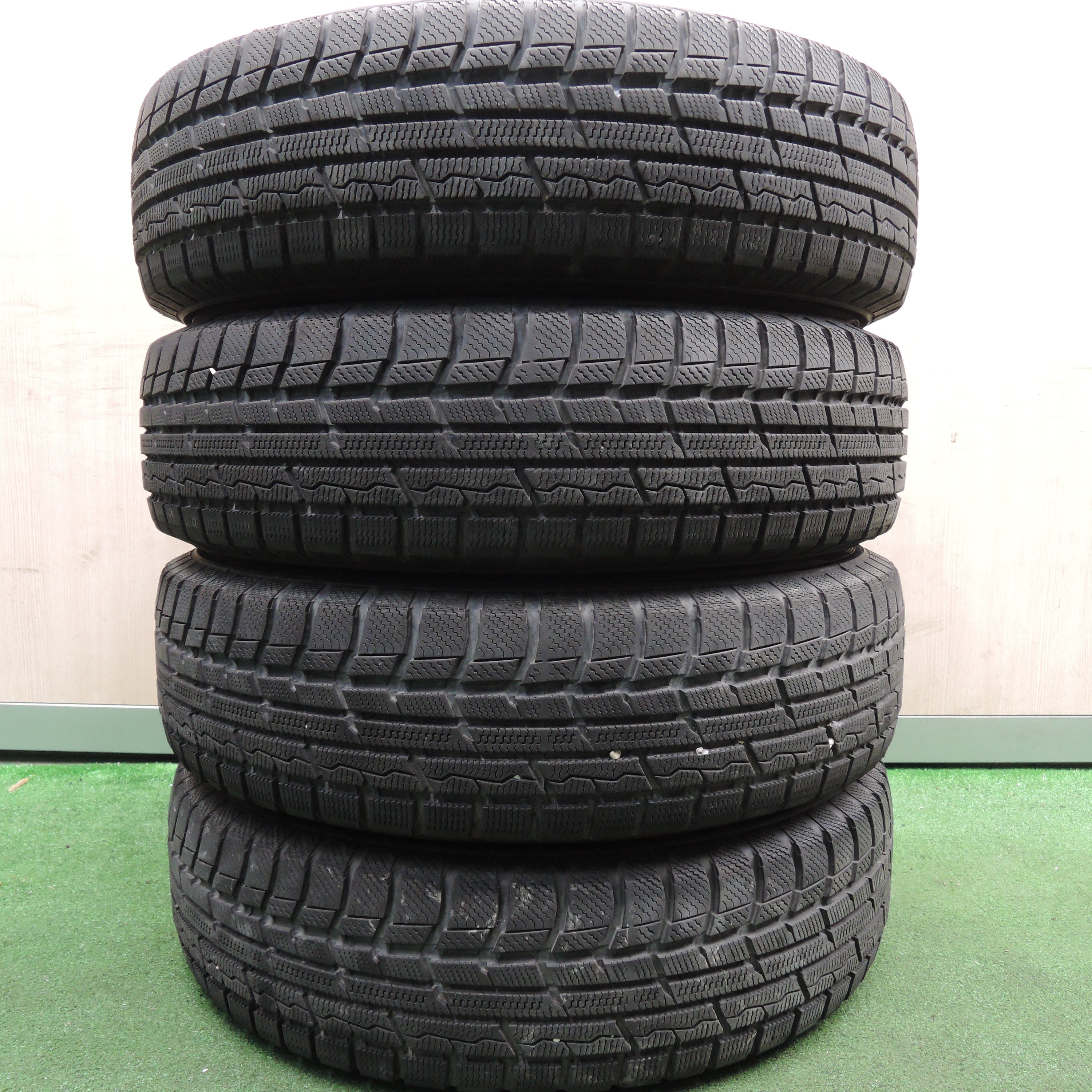 *送料無料*バリ溝！8.5分★三菱 パジェロミニ 純正 175/80R15 スタッドレス トーヨー ウインター トランパス TX  PCD114.3/5H★4010201HAス