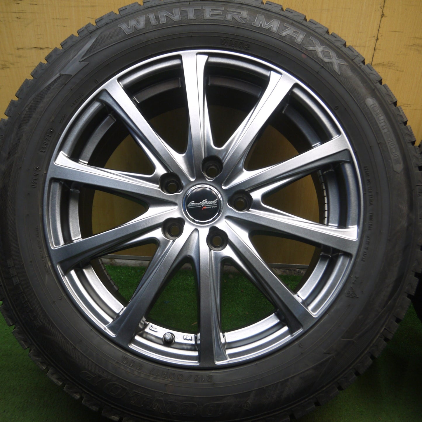 *送料無料* バリ溝！21年！キレイ！9.5分★スタッドレス 215/60R17 ダンロップ ウインターマックス WM02 EuroSpeed ユーロスピード 17インチ PCD114.3/5H★4021612Hス