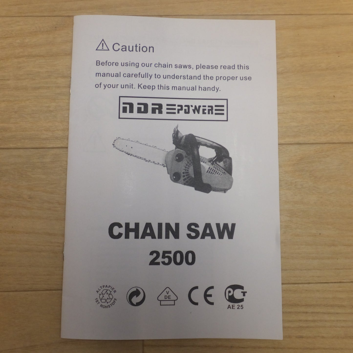 [送料無料] 岐阜発★EVICO PLUS チェーンソー CHAIN SAW 2500 Exect familiar 25.4CC★