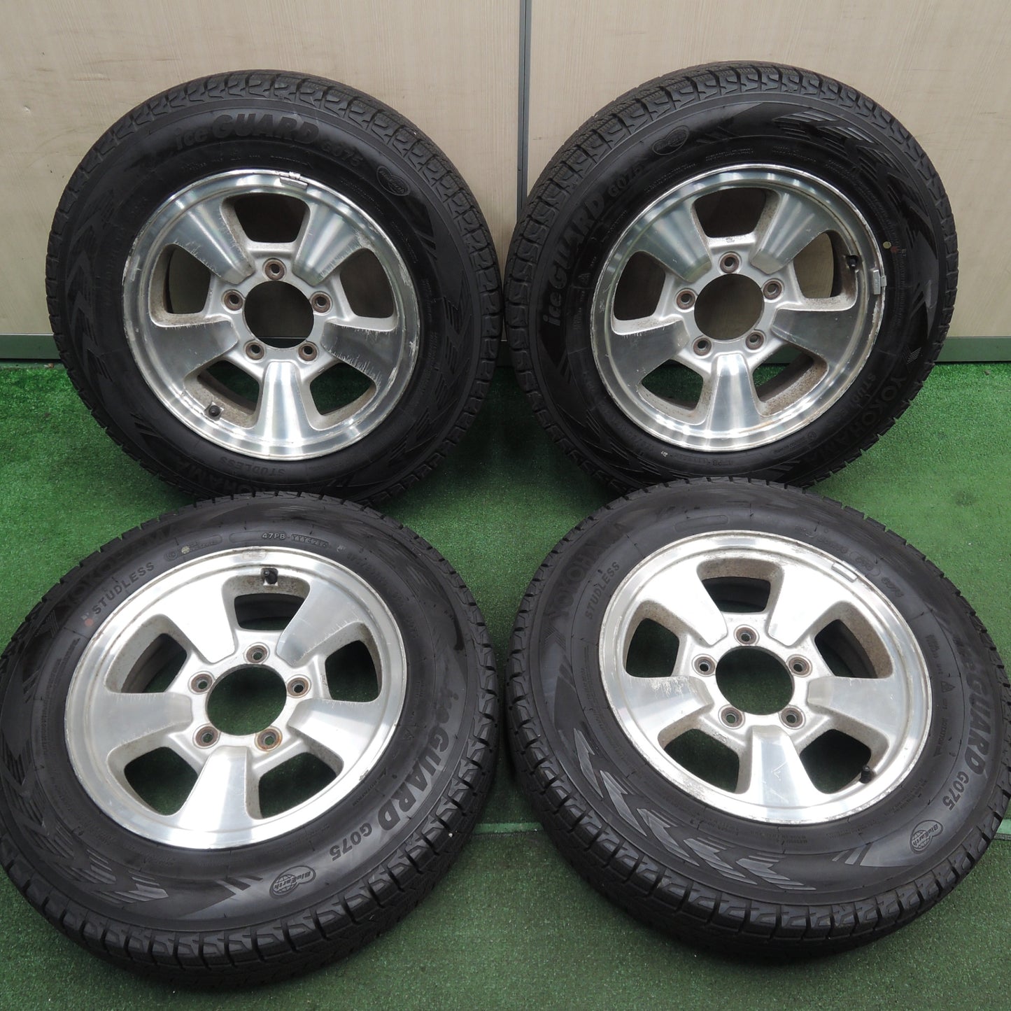 *送料無料* バリ溝！9分★スズキ ジムニー 純正 175/80R16 スタッドレス ヨコハマ アイスガード G075 16インチ PCD139.7/5H★4021201HAス