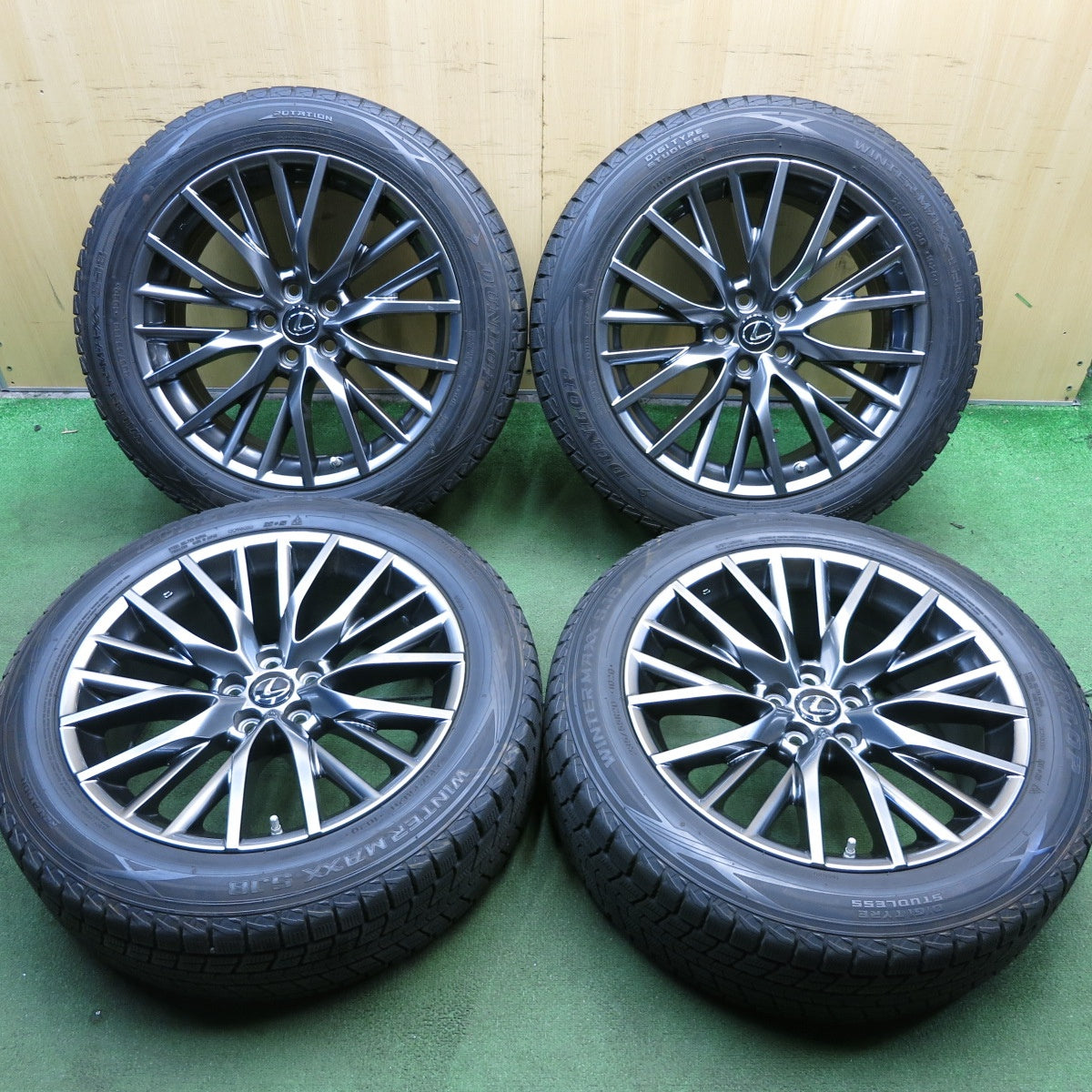 *送料無料* センサー付！バリ溝！キレイ！9.5分★レクサス RX450h Fスポーツ 純正 235/55R20 スタッドレス ダンロップ ウインターマックス SJ8 PCD114.3/5H★4021604KKス