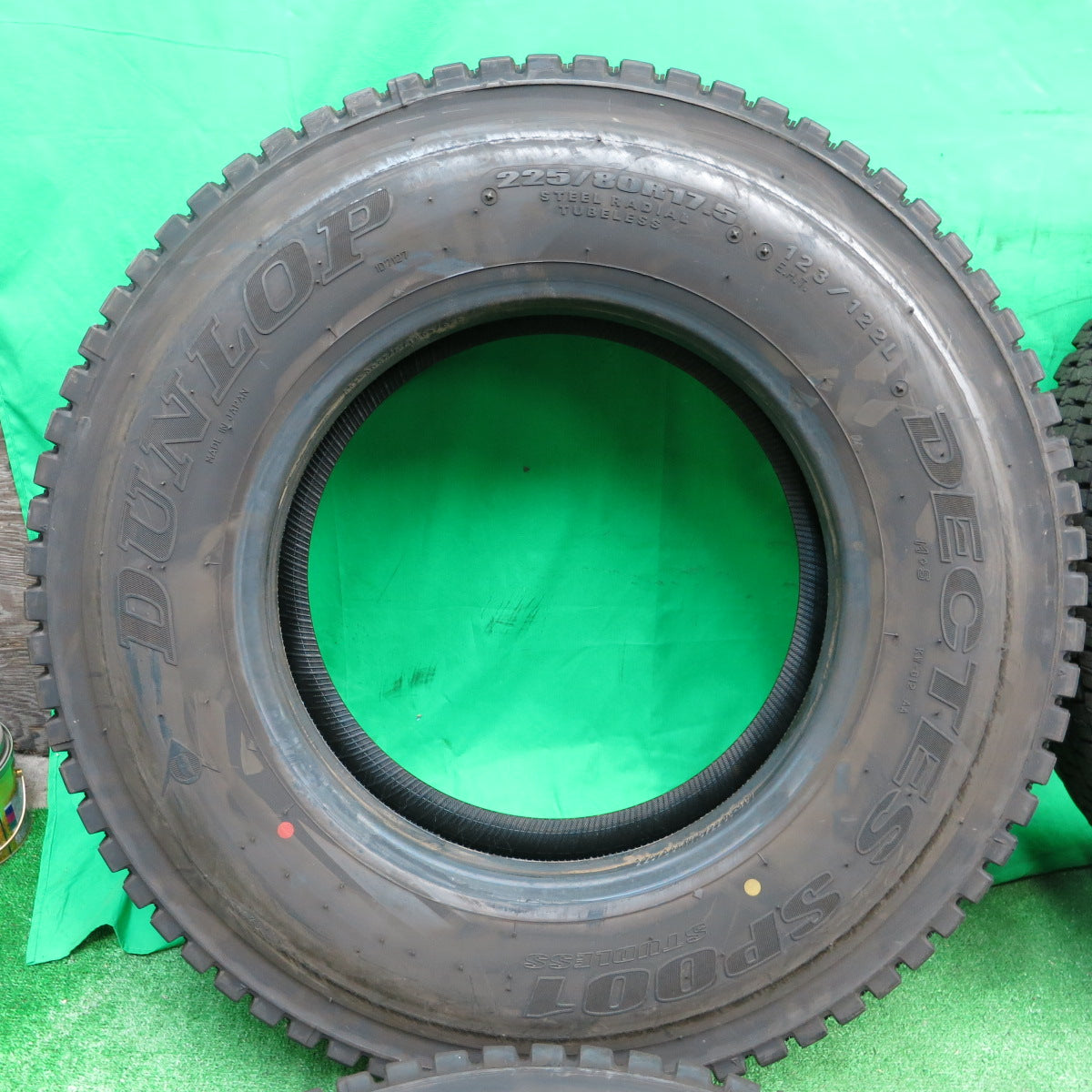 *送料無料*バリ溝！22年！8.5分★トラック タイヤ 225/80R17.5 123/122L ダンロップ デクテス SP001 17.5インチ★3110204KKスタ