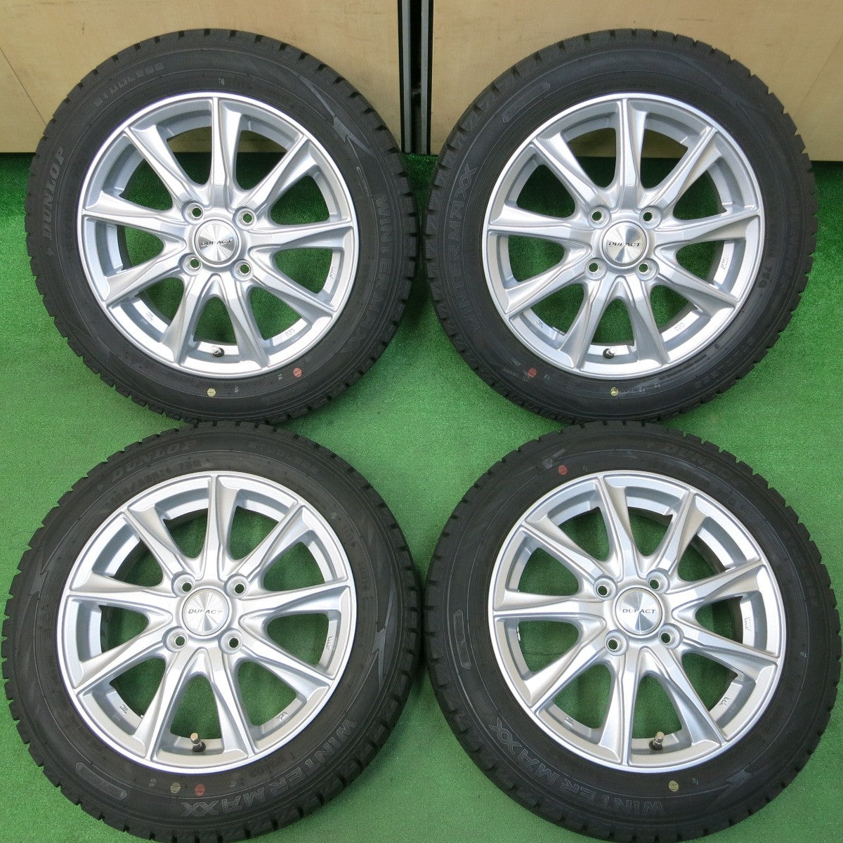 *送料無料* 超バリ溝！22年！キレイ！ほぼ10分★スタッドレス 155/65R14 ダンロップ ウインターマックス WM02 DUFACT デュファクト 14インチ PCD100/4H★4020905イス