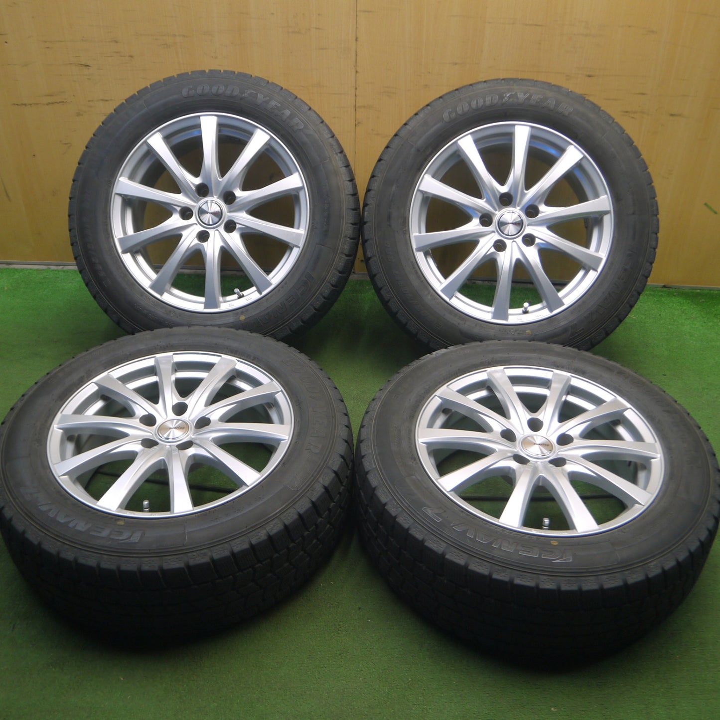 *送料無料* バリ溝！キレイ！8.5分★スタッドレス 225/60R17 グッドイヤー アイスナビ7 ravrion RS01 ラブリオン 17インチ PCD114.3/5H★4021605Hス