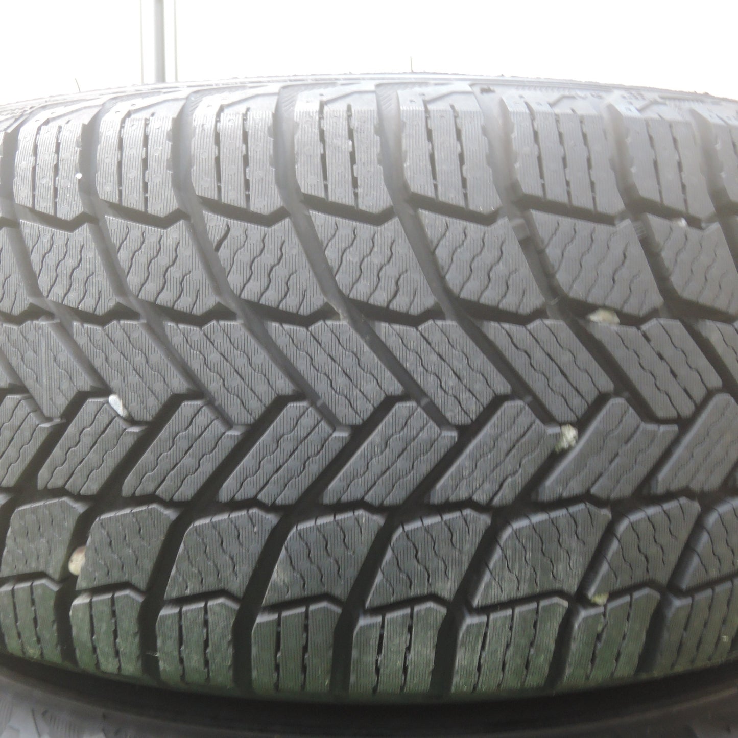 *送料無料*超バリ溝！21年！キレイ！ほぼ10分★スタッドレス 215/60R17 ミシュラン X-ICE SNOW VELVA KEVIN ヴェルヴァ 17インチ PCD114.3/5H★4011910SYス