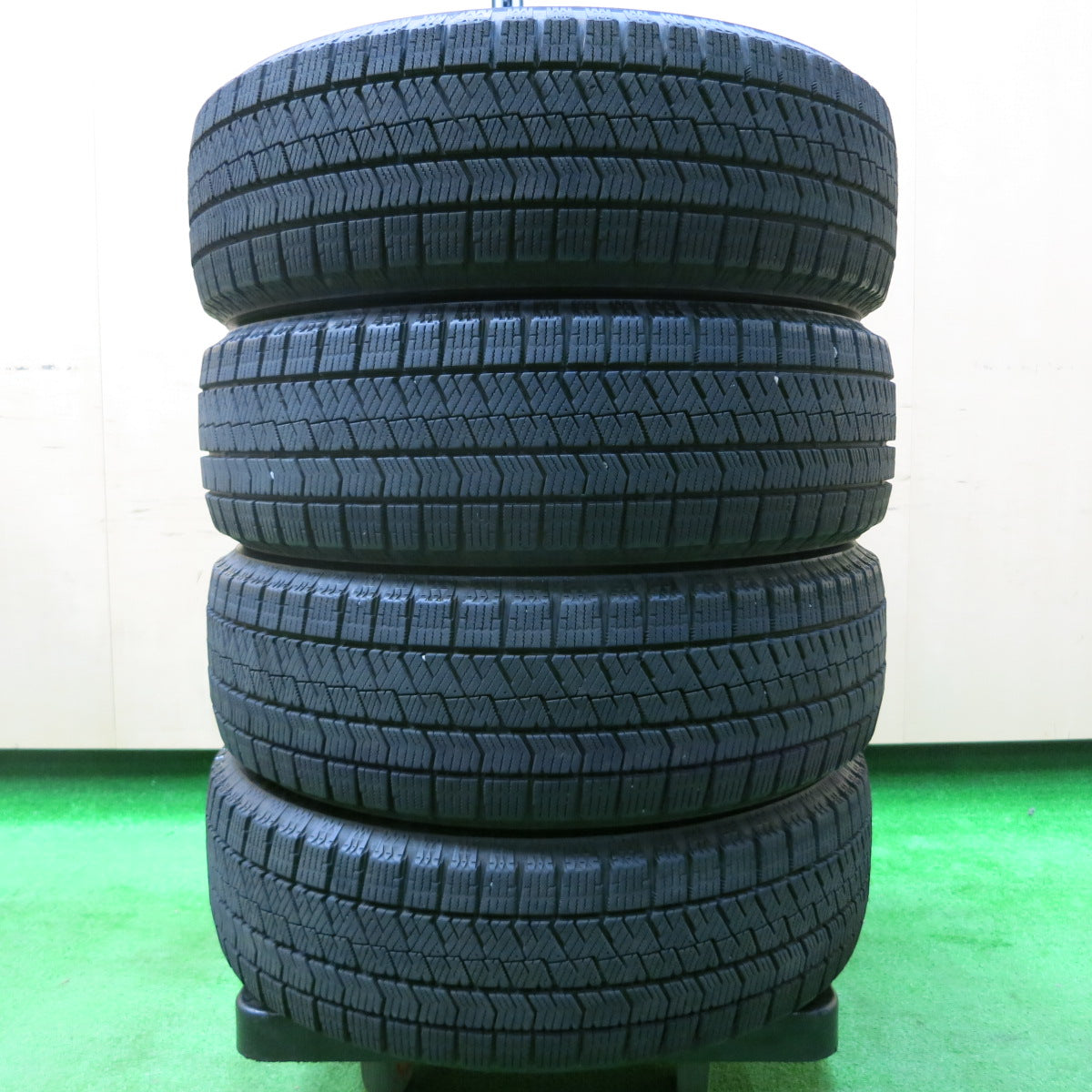 *送料無料*バリ溝！19年！8.5分★スタッドレス 165/55R15 ブリヂストン ブリザック VRX2 タイヤ 15インチ タント ムーブ ウェイク ミラ 等★3120608イスタ