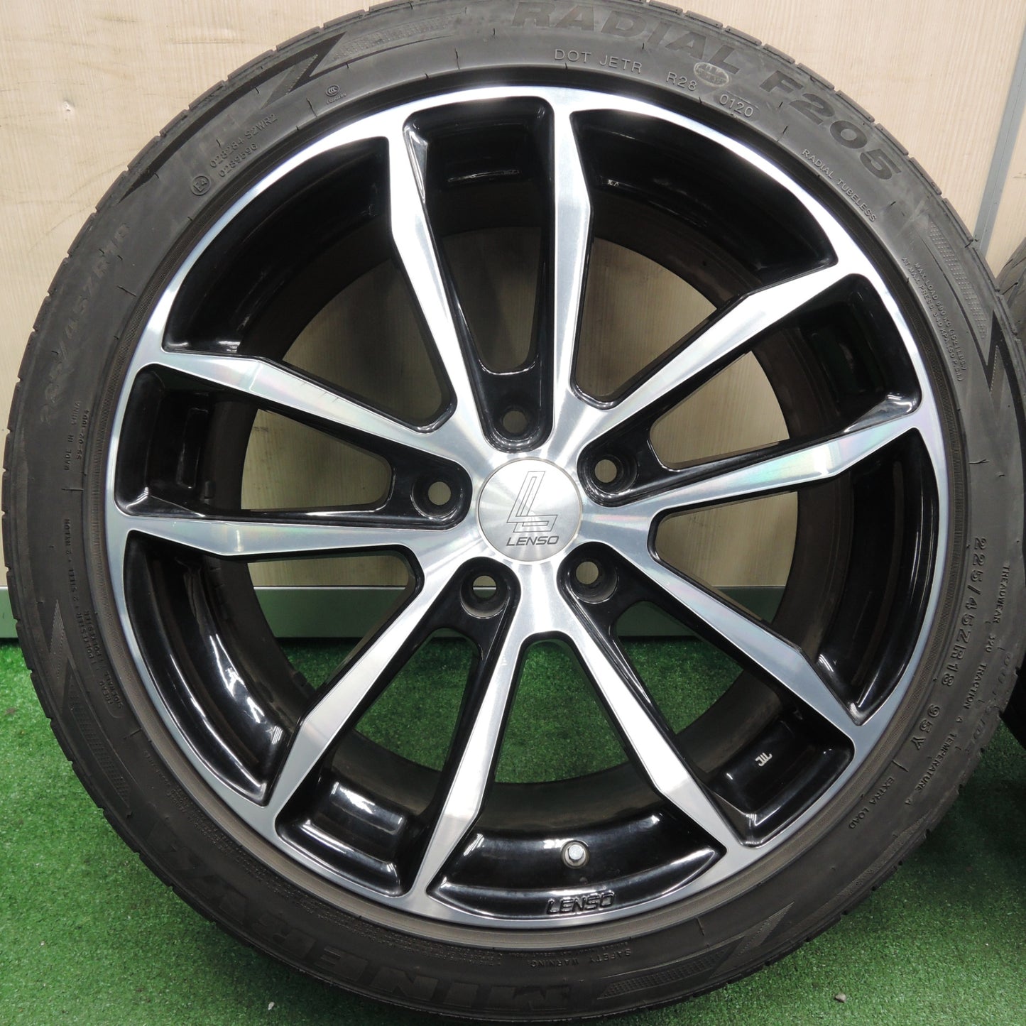 *送料無料* 4本価格！20年★LENSO 225/45R18 ミネルバ ラジアル F205 レンソ 18インチ PCD114.3/5H★4020305HAノ